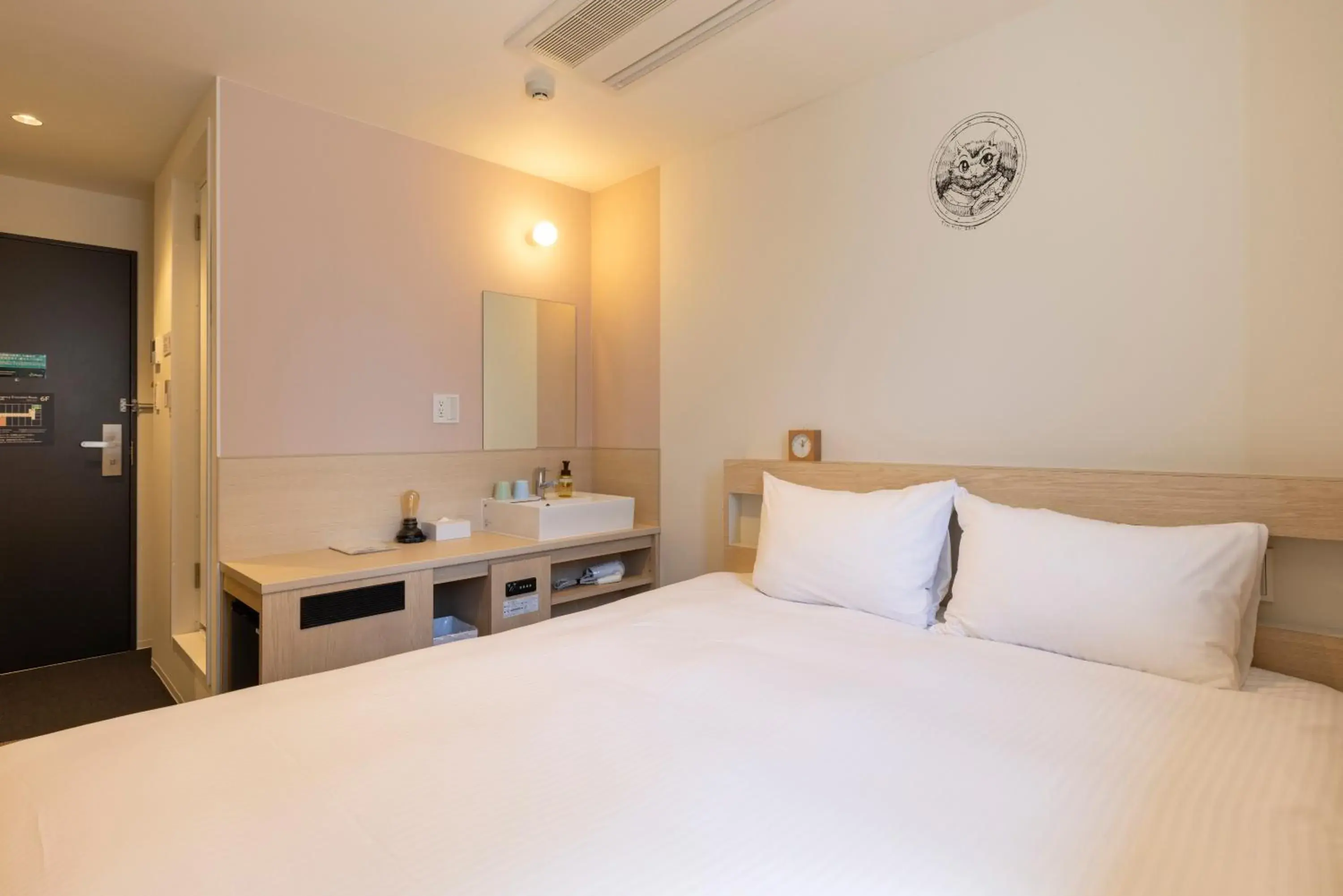 Photo of the whole room, Bed in WeBase Hiroshima Photo of the whole room, Bed in WeBase Hiroshima