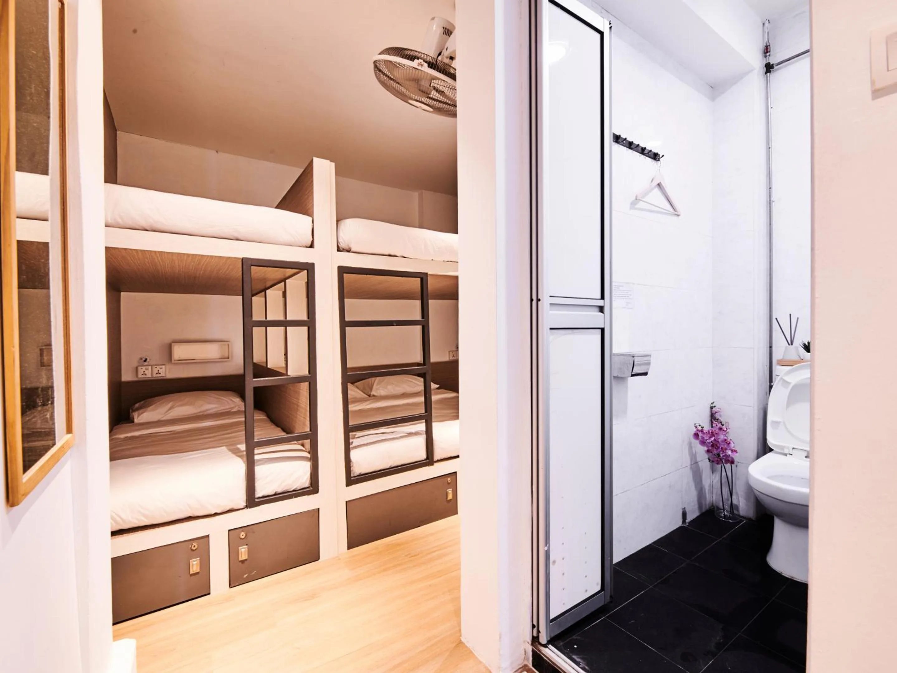 Photo of the whole room, Bed in BEAT. Sports Hostel