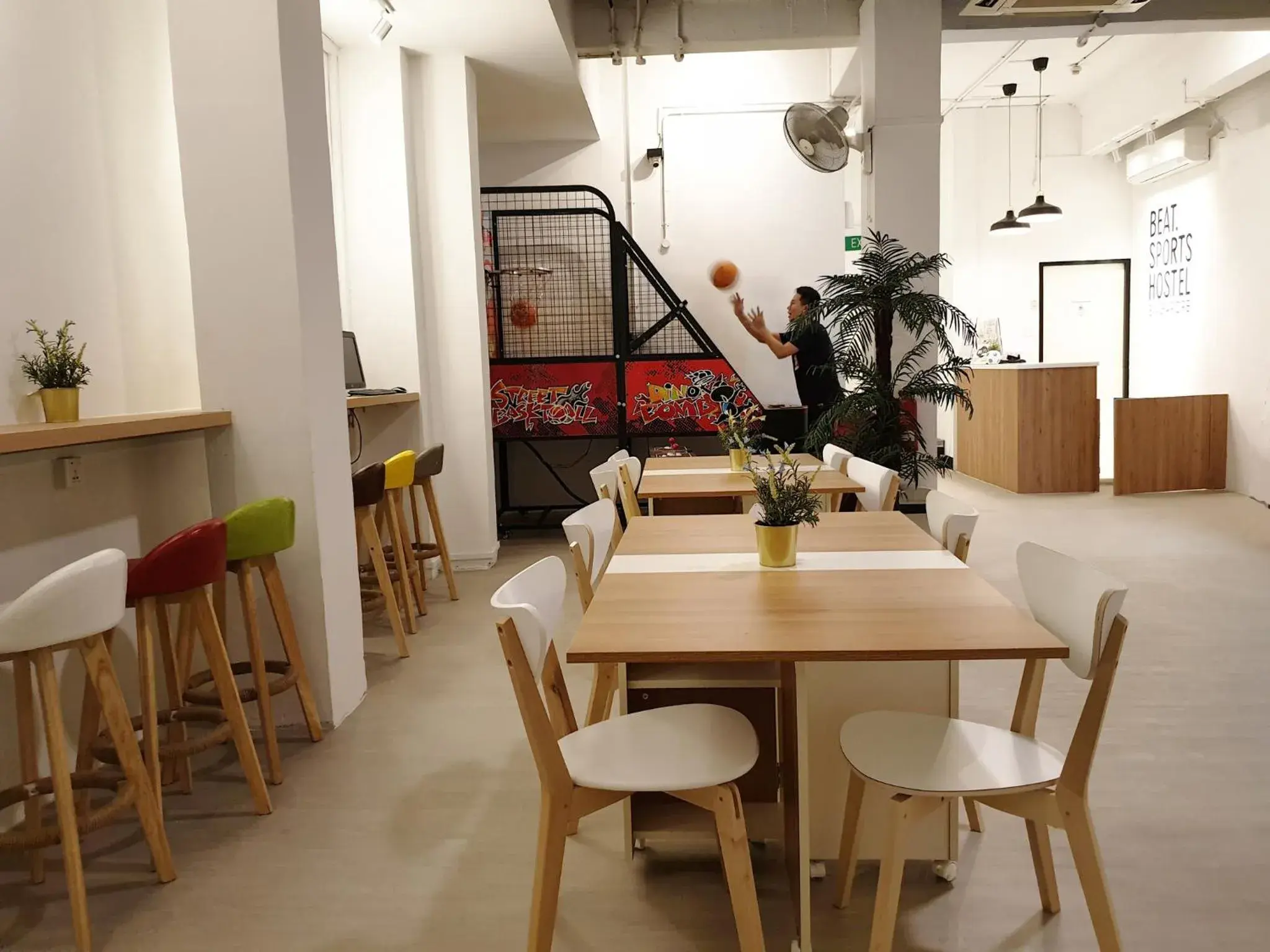 Lounge or bar in BEAT. Sports Hostel Lounge or bar in BEAT. Sports Hostel