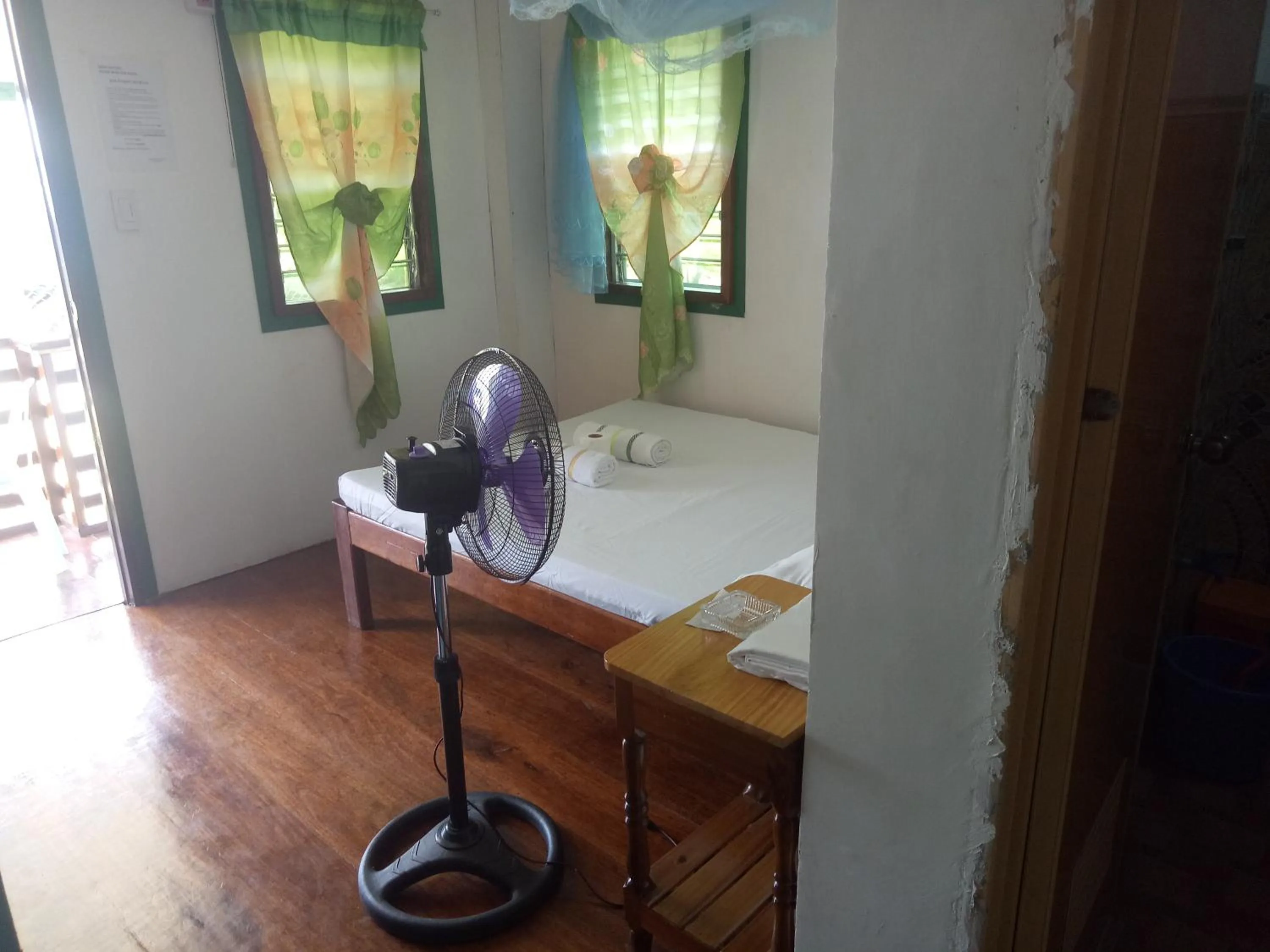 Bed in Jeno Tourist Inn