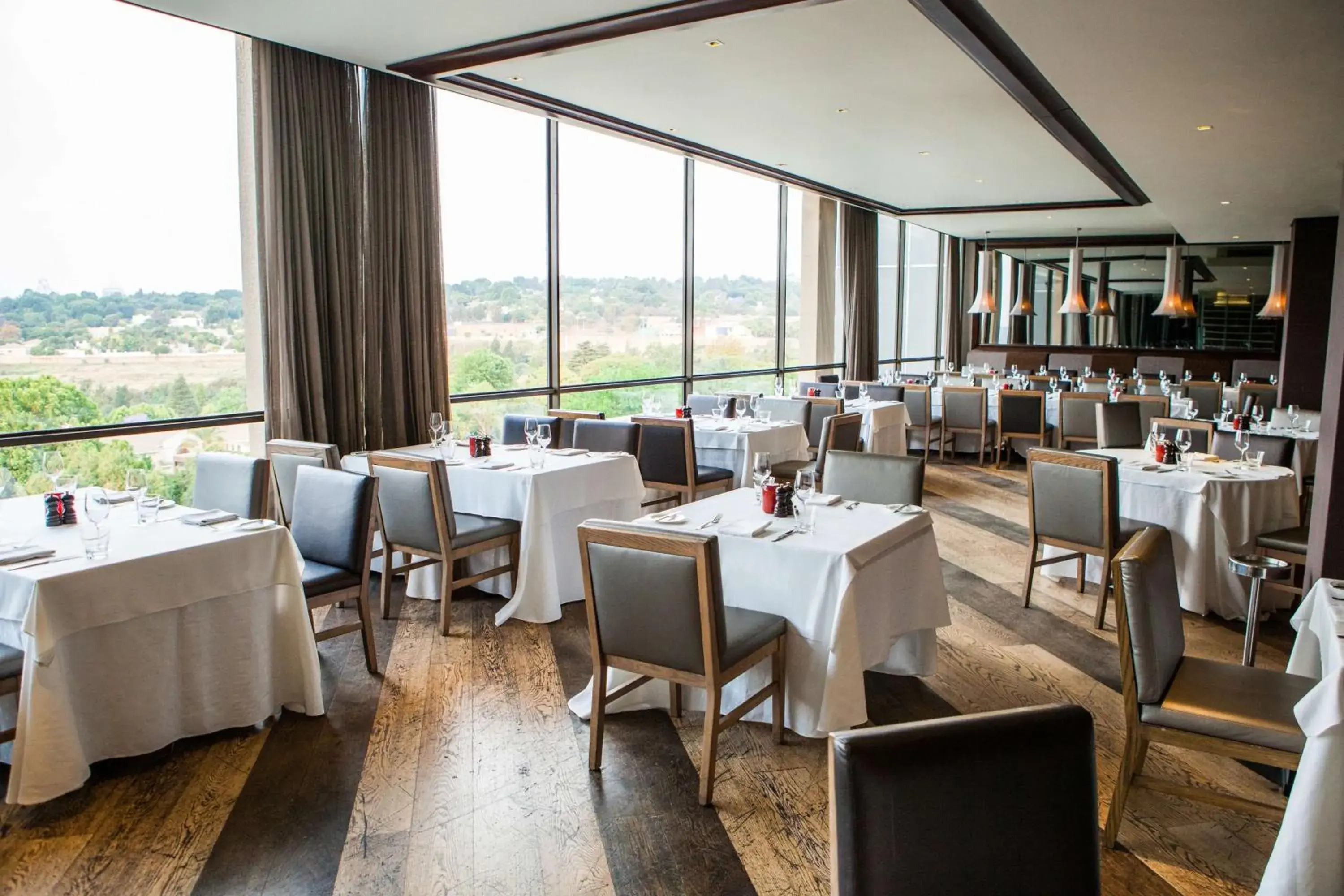 Restaurant/places to eat in Southern Sun Hyde Park Sandton Restaurant/places to eat in Southern Sun Hyde Park Sandton