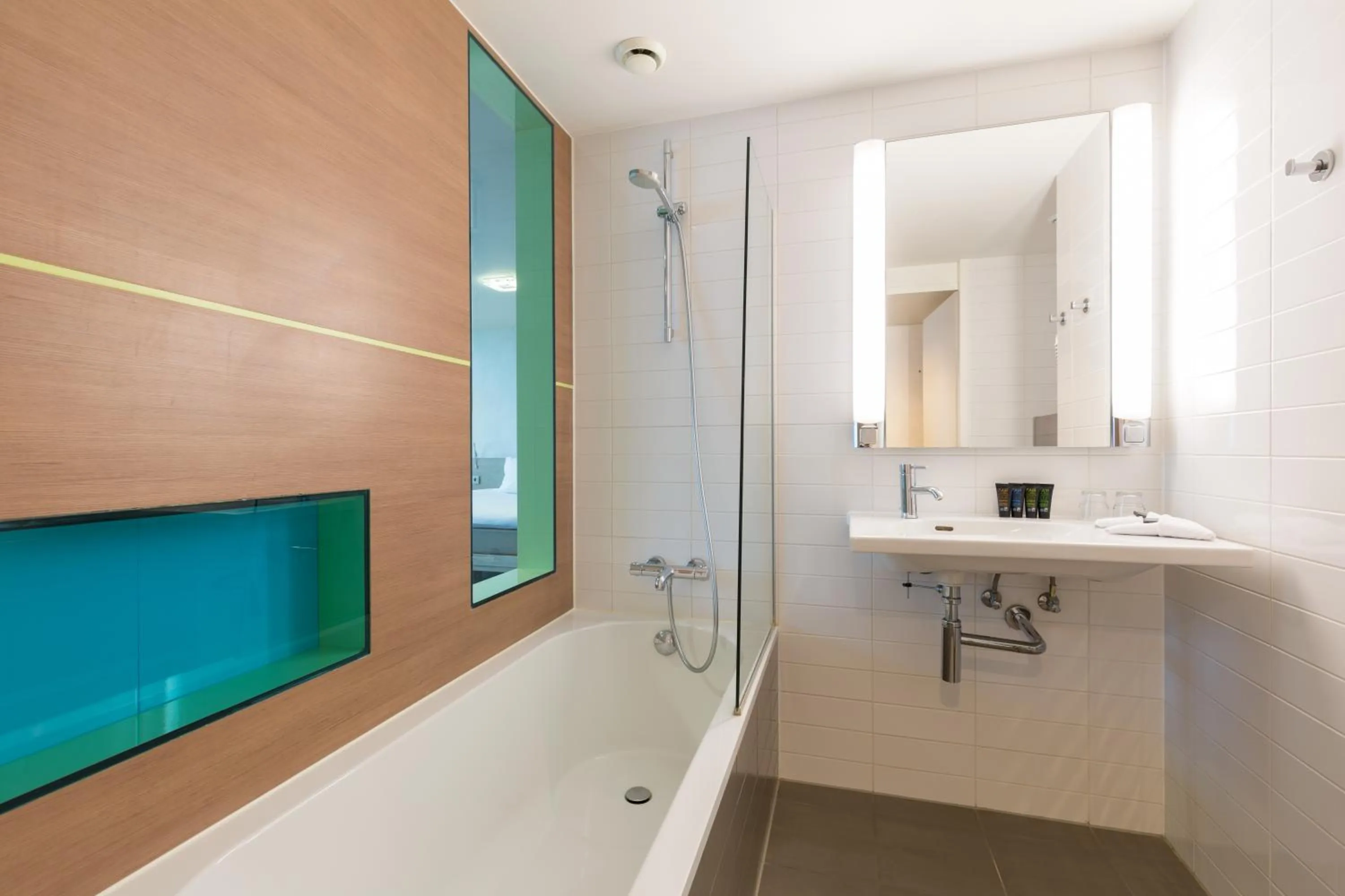 Bathroom in Hotel de Baak Seaside