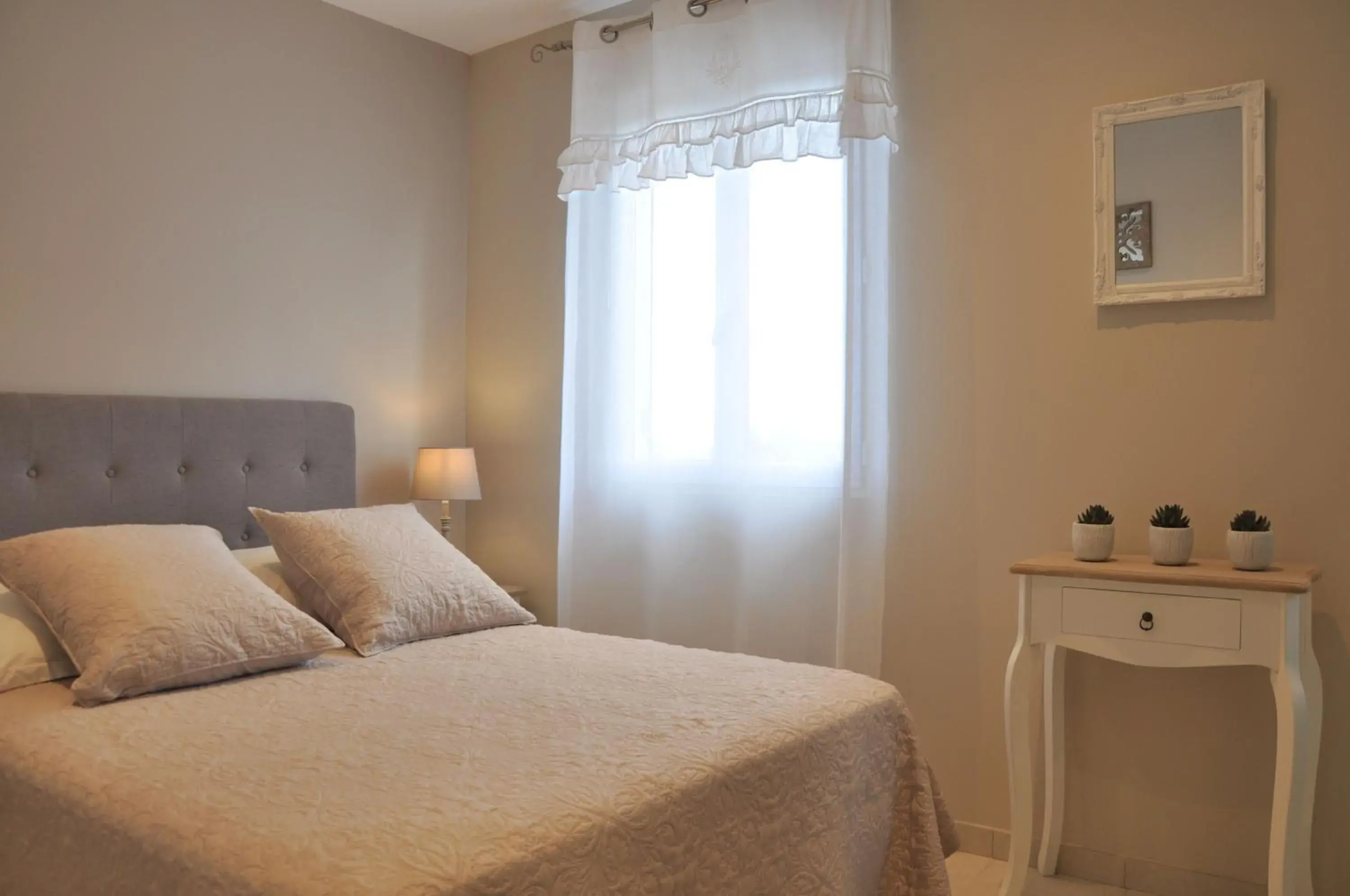 Double Room in A l'Orée Des Vignes Double Room in A l'Orée Des Vignes