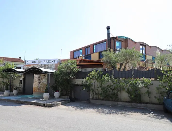 Property building in Laghi Room Only