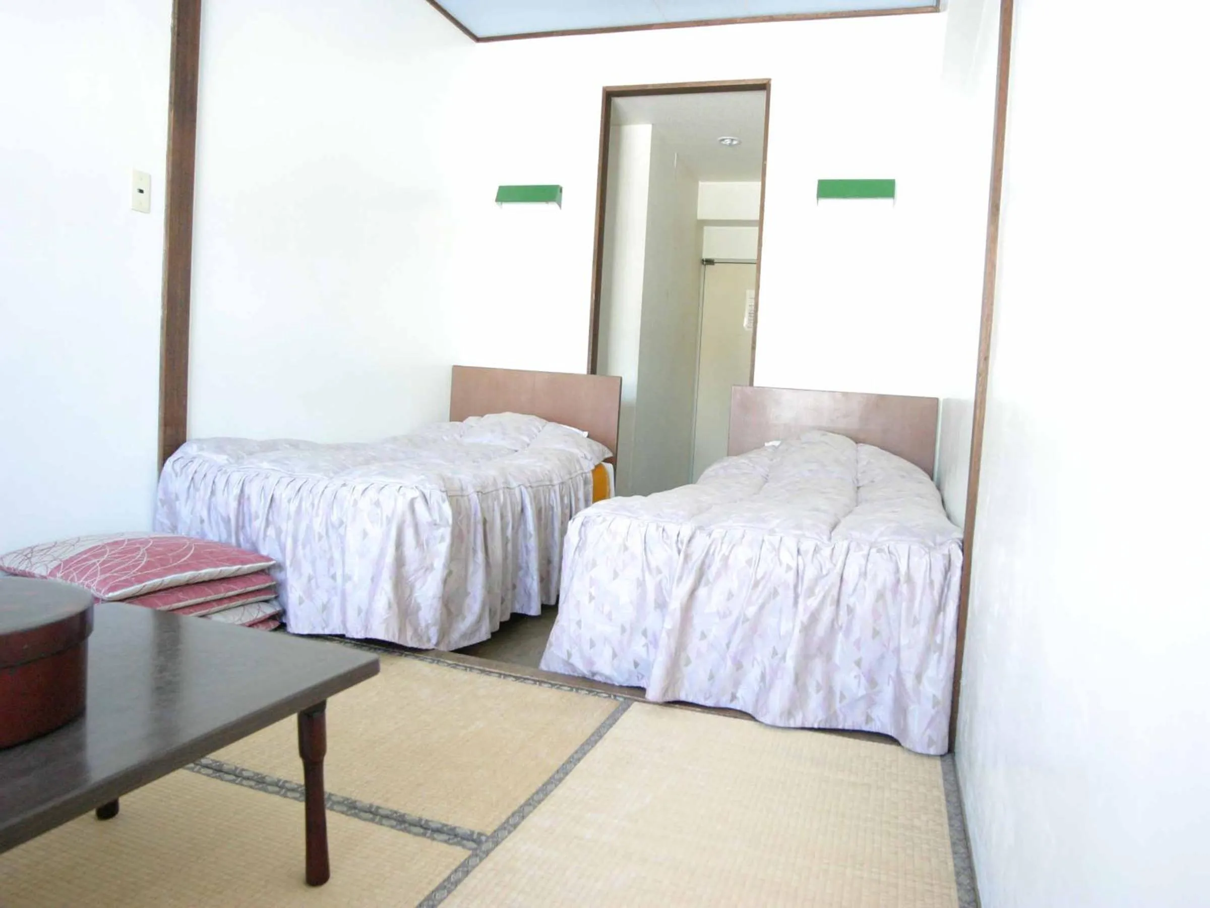 Bedroom, Bed in Villa Alpen