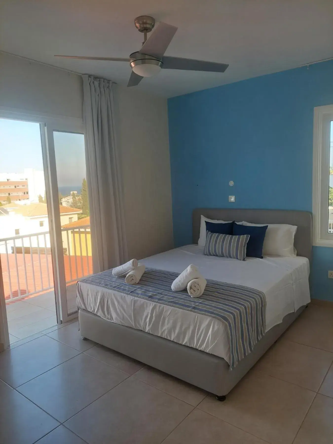 Bed in Proteas Mare Suites Bed in Proteas Mare Suites