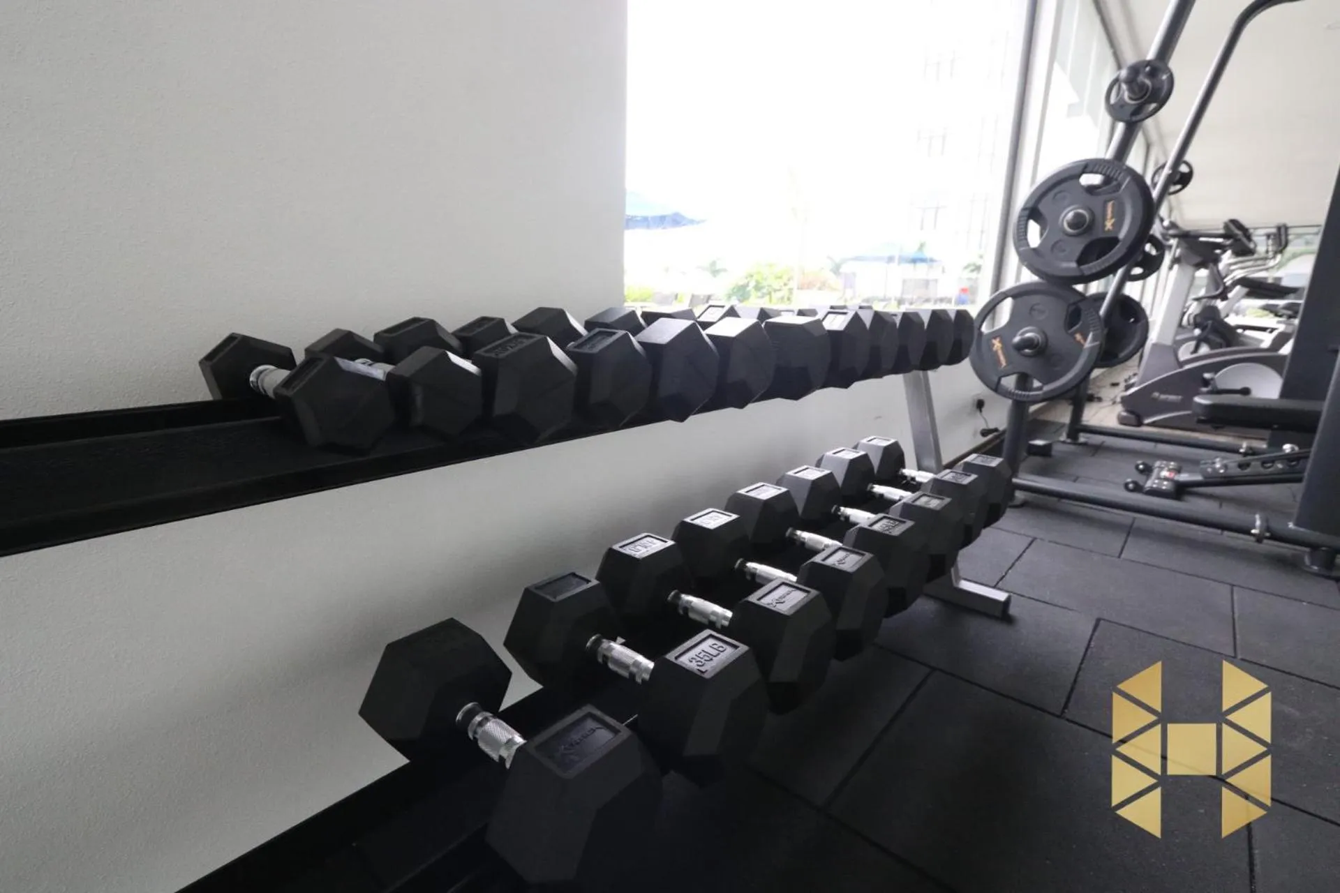 Fitness centre/facilities in D'Pristine Medini by Stayrene