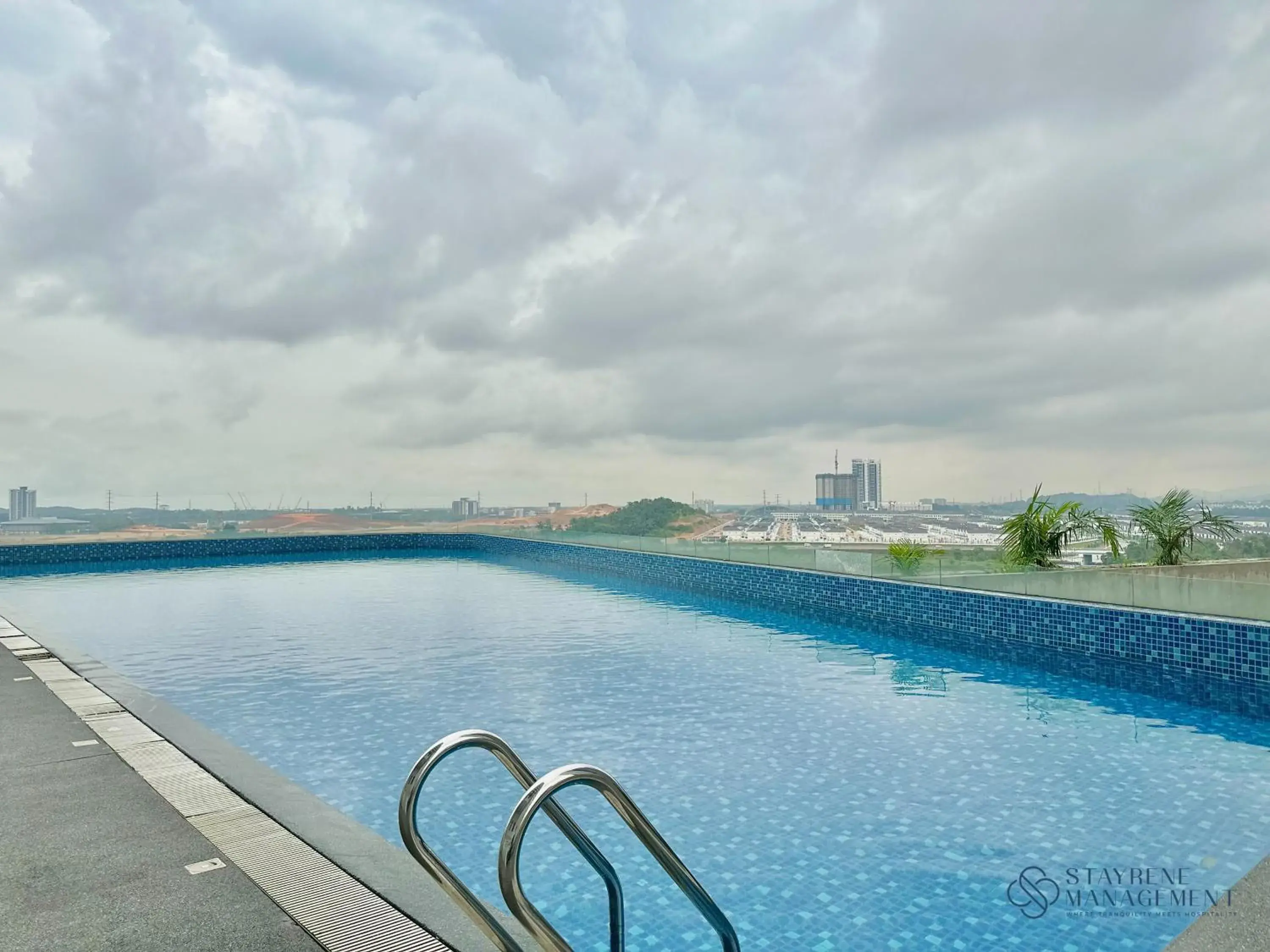 Swimming pool in D'Pristine Medini by Stayrene Swimming pool in D'Pristine Medini by Stayrene