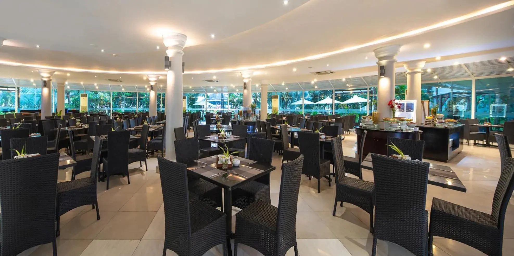 Restaurant/places to eat in The Sailing Bay Beach Resort Restaurant/places to eat in The Sailing Bay Beach Resort