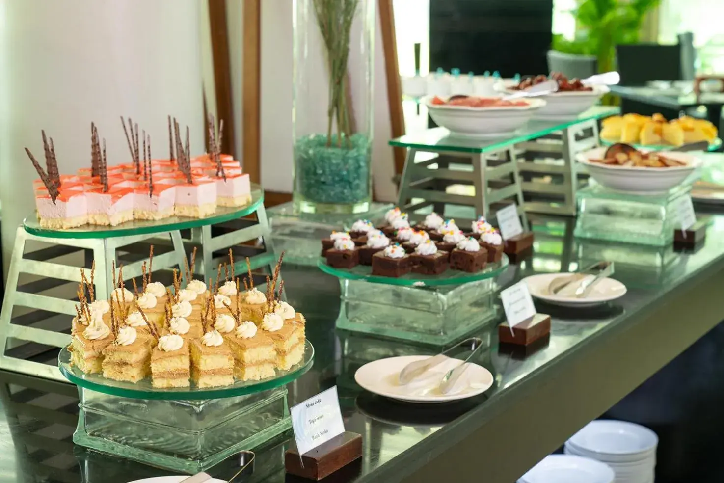 Restaurant/places to eat in The Sailing Bay Beach Resort Restaurant/places to eat in The Sailing Bay Beach Resort