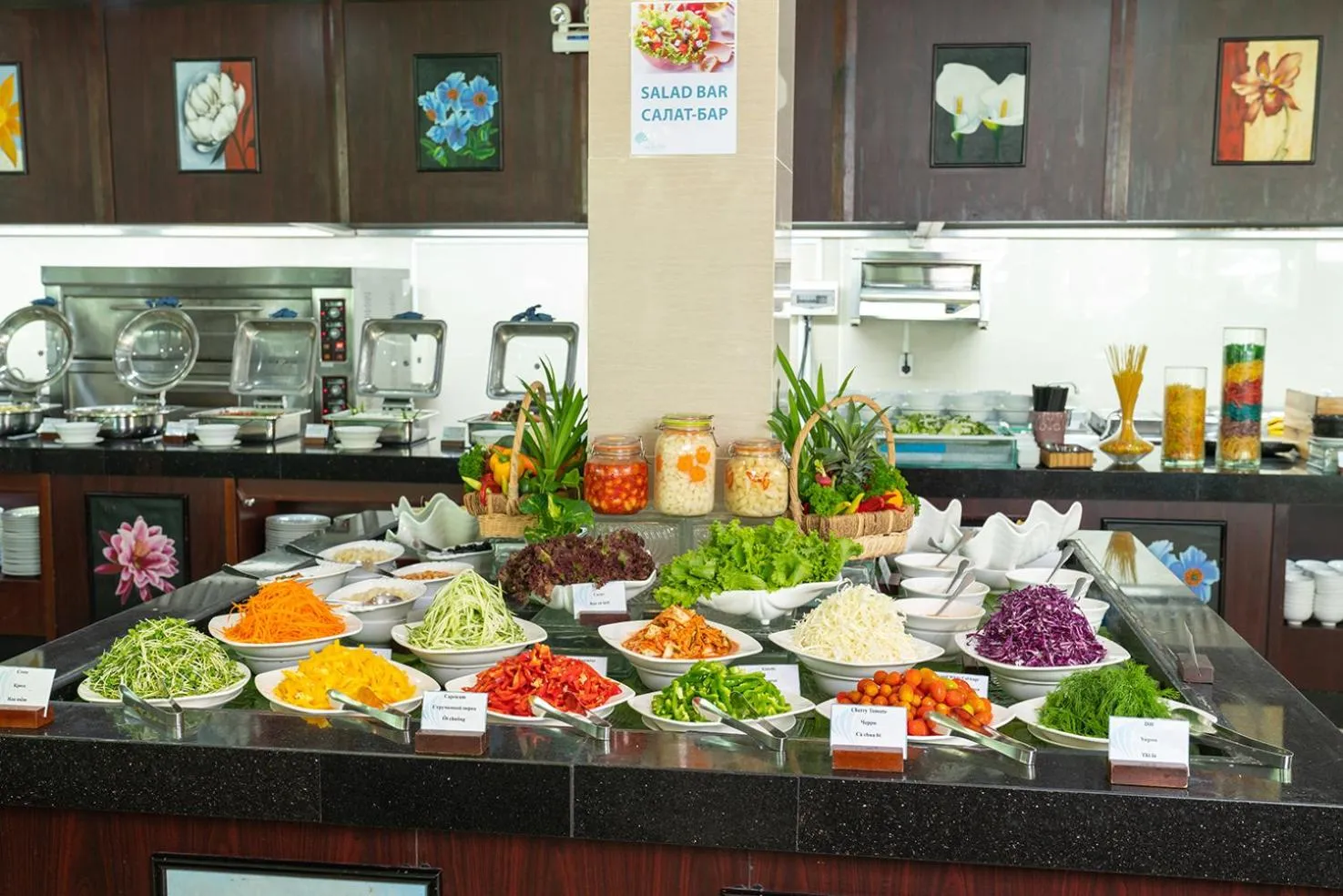 Restaurant/places to eat in The Sailing Bay Beach Resort