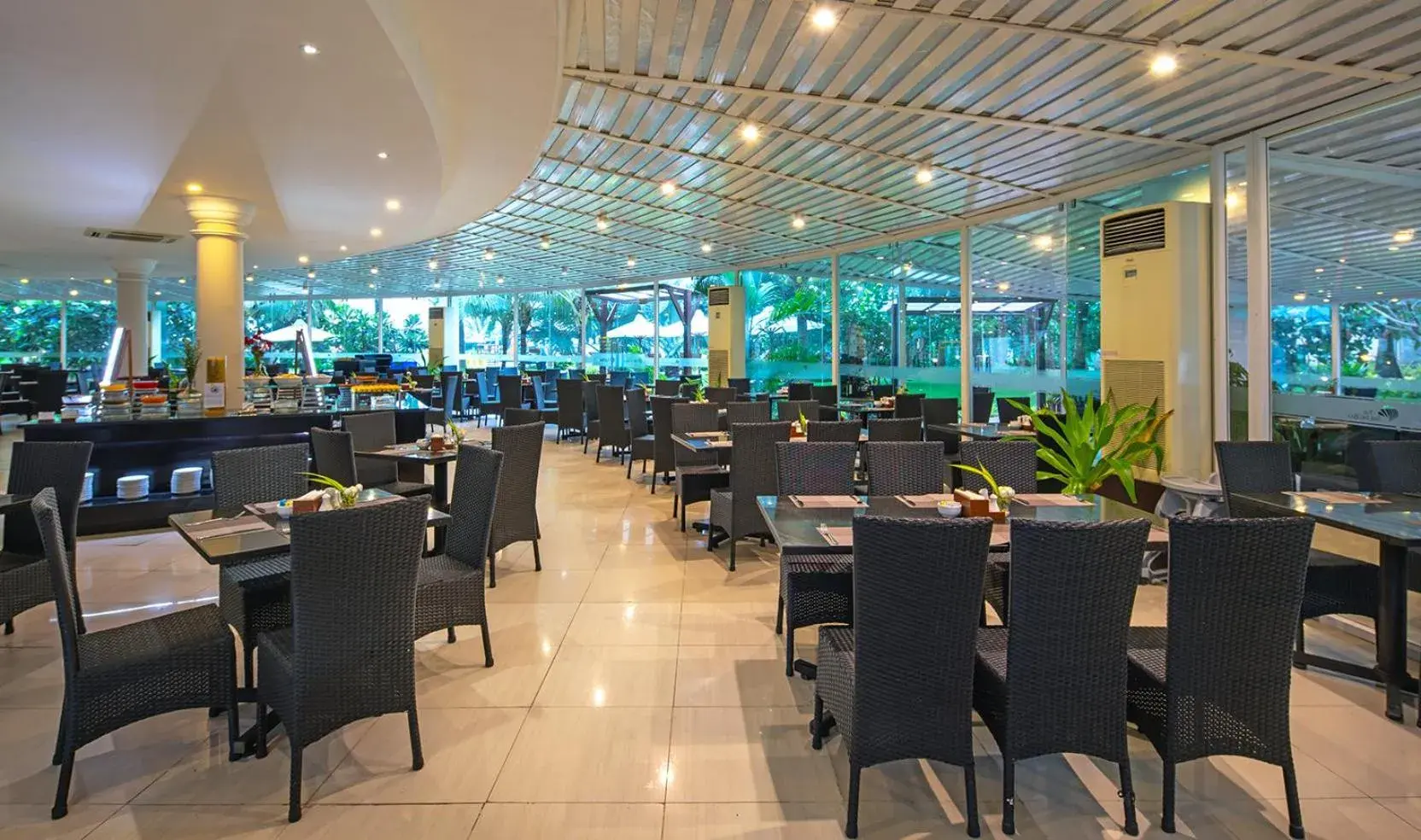 Restaurant/places to eat in The Sailing Bay Beach Resort Restaurant/places to eat in The Sailing Bay Beach Resort