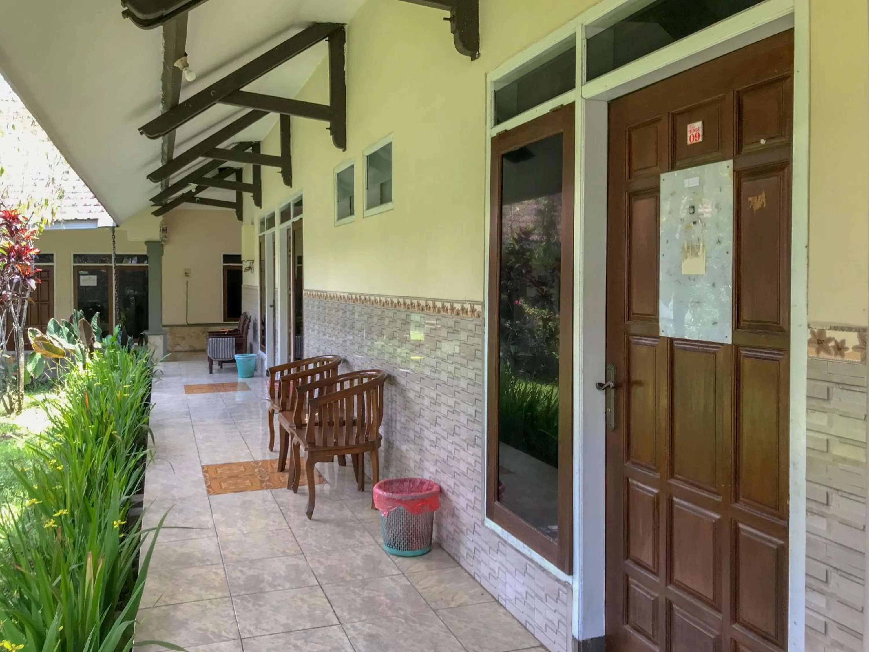 Seating area in Villa Bunga Guest House RedPartner