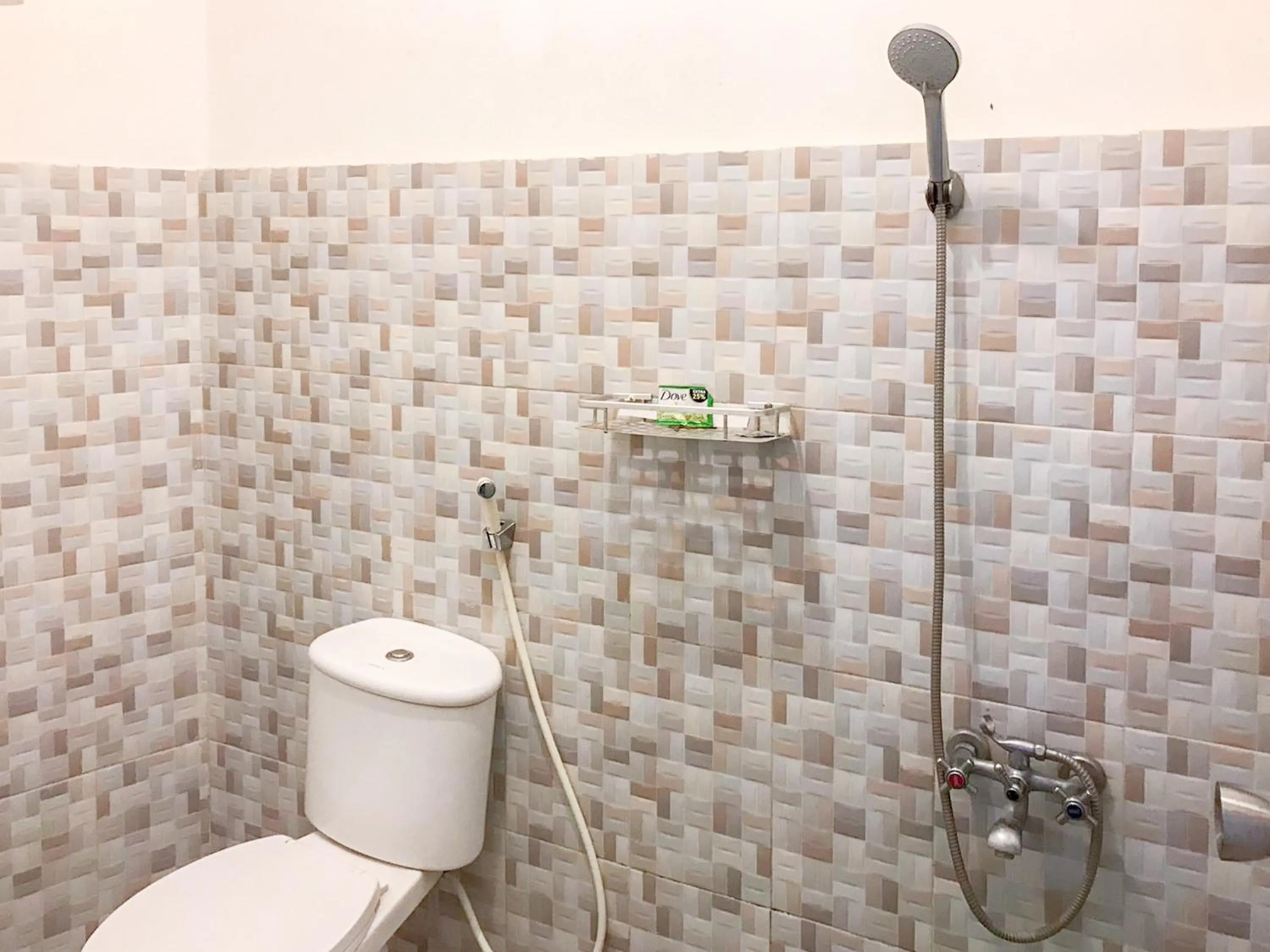 Bathroom in Villa Bunga Guest House RedPartner