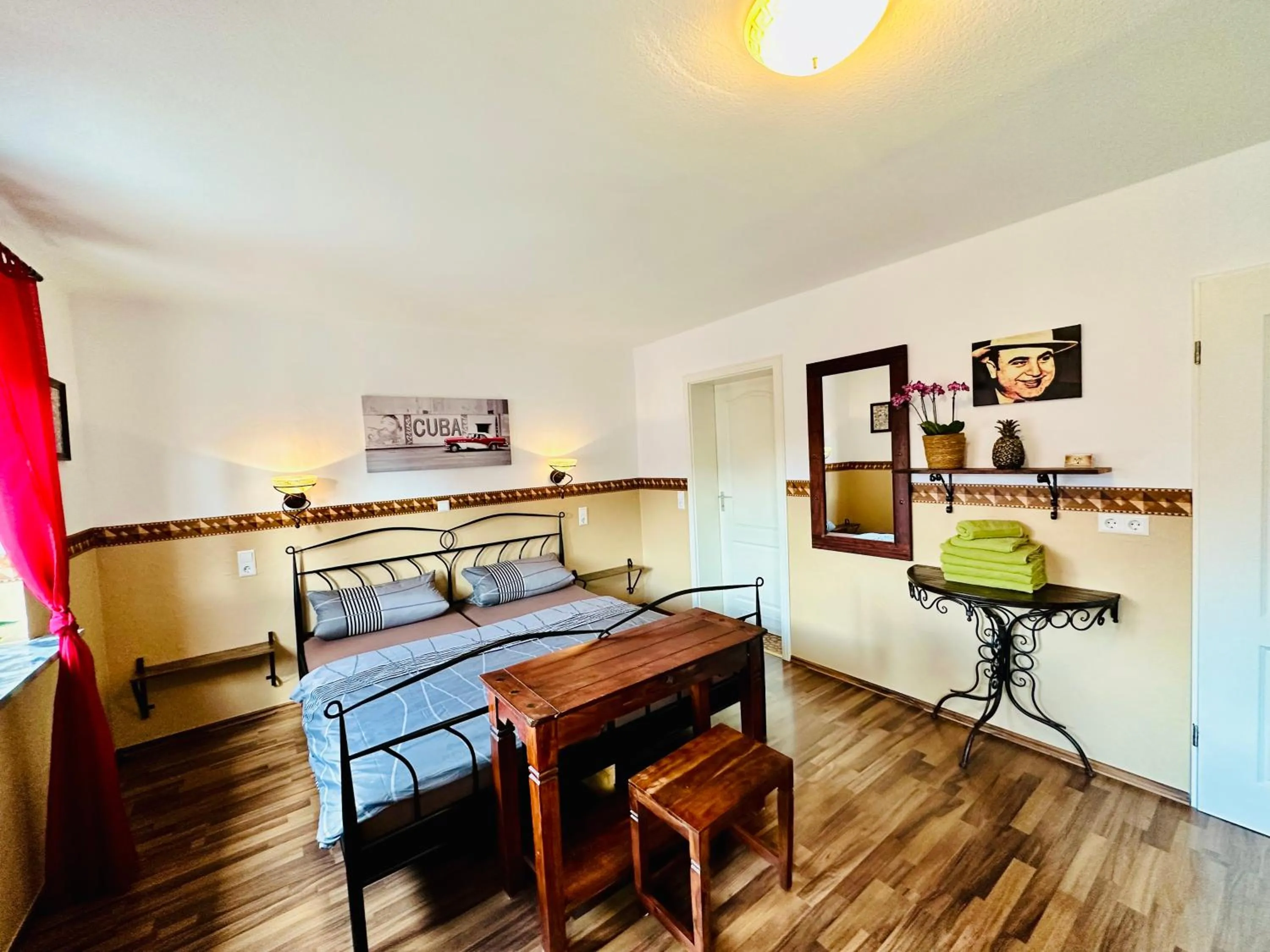 Bed in Europa Pension zum Grünen Baum