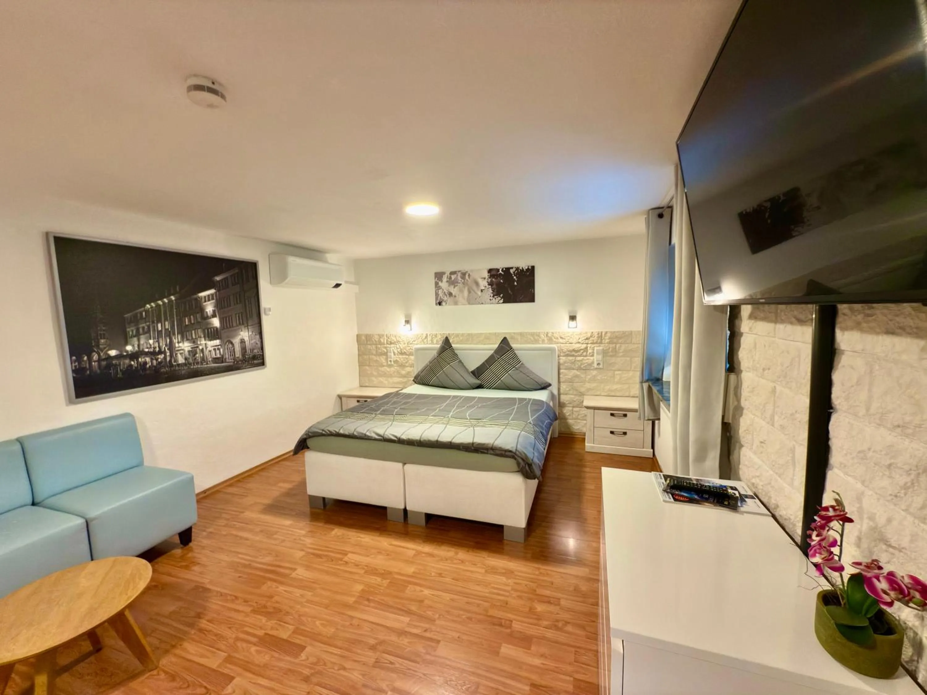 Bed in Europa Pension zum Grünen Baum