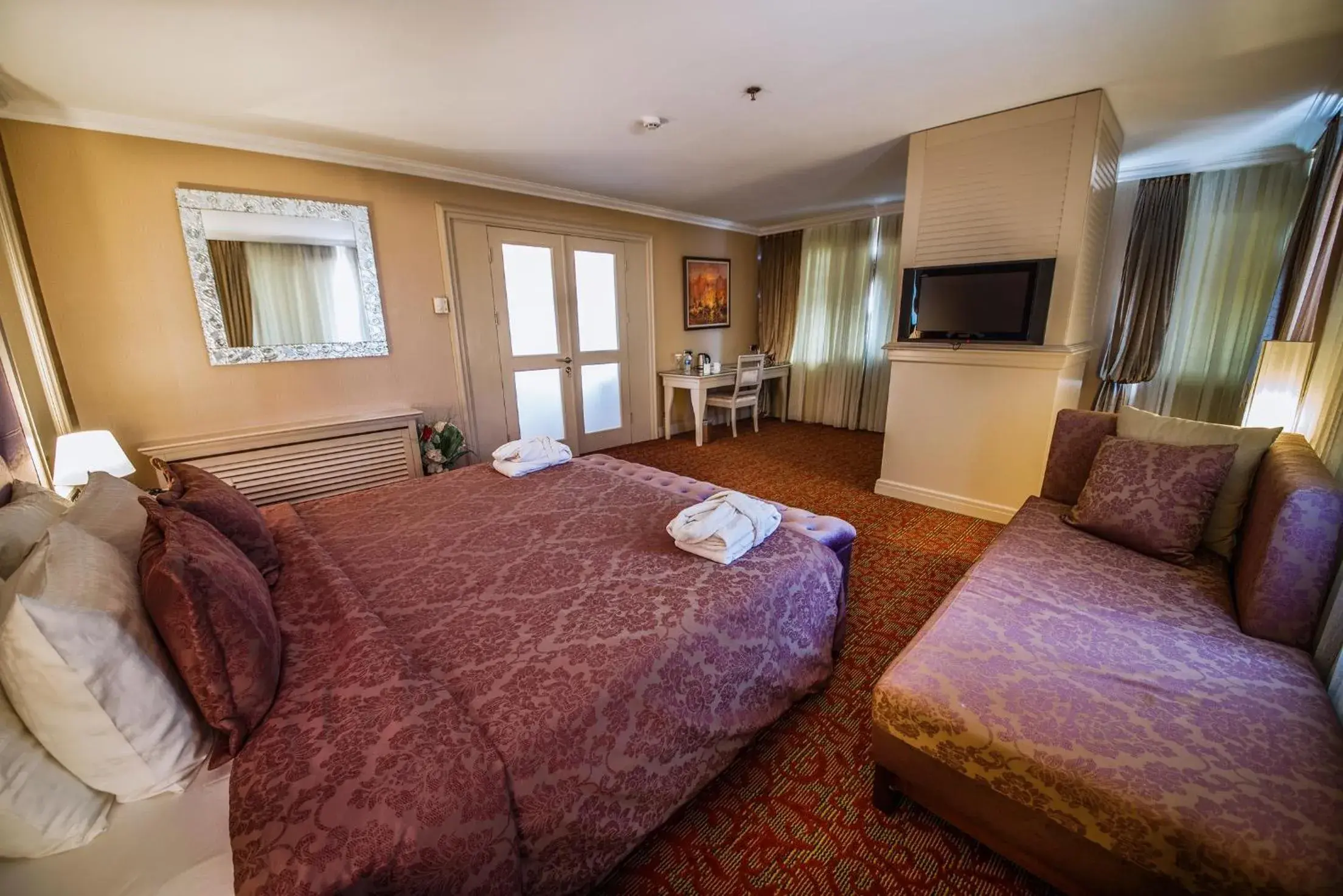 Bedroom, Bed in Dream Hill Business Deluxe Hotel Asia Bedroom, Bed in Dream Hill Business Deluxe Hotel Asia