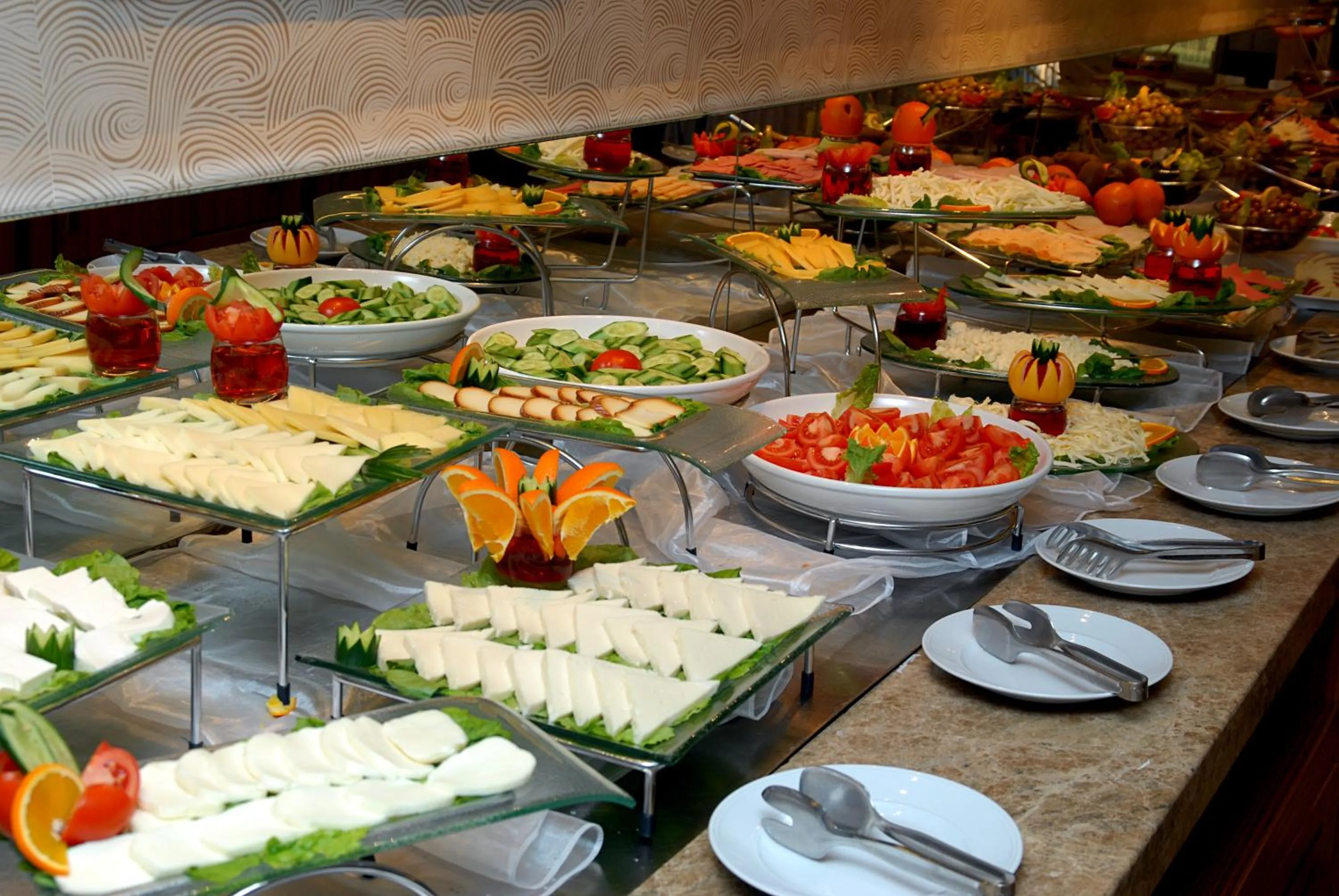 Restaurant/places to eat in Dream Hill Business Deluxe Hotel Asia