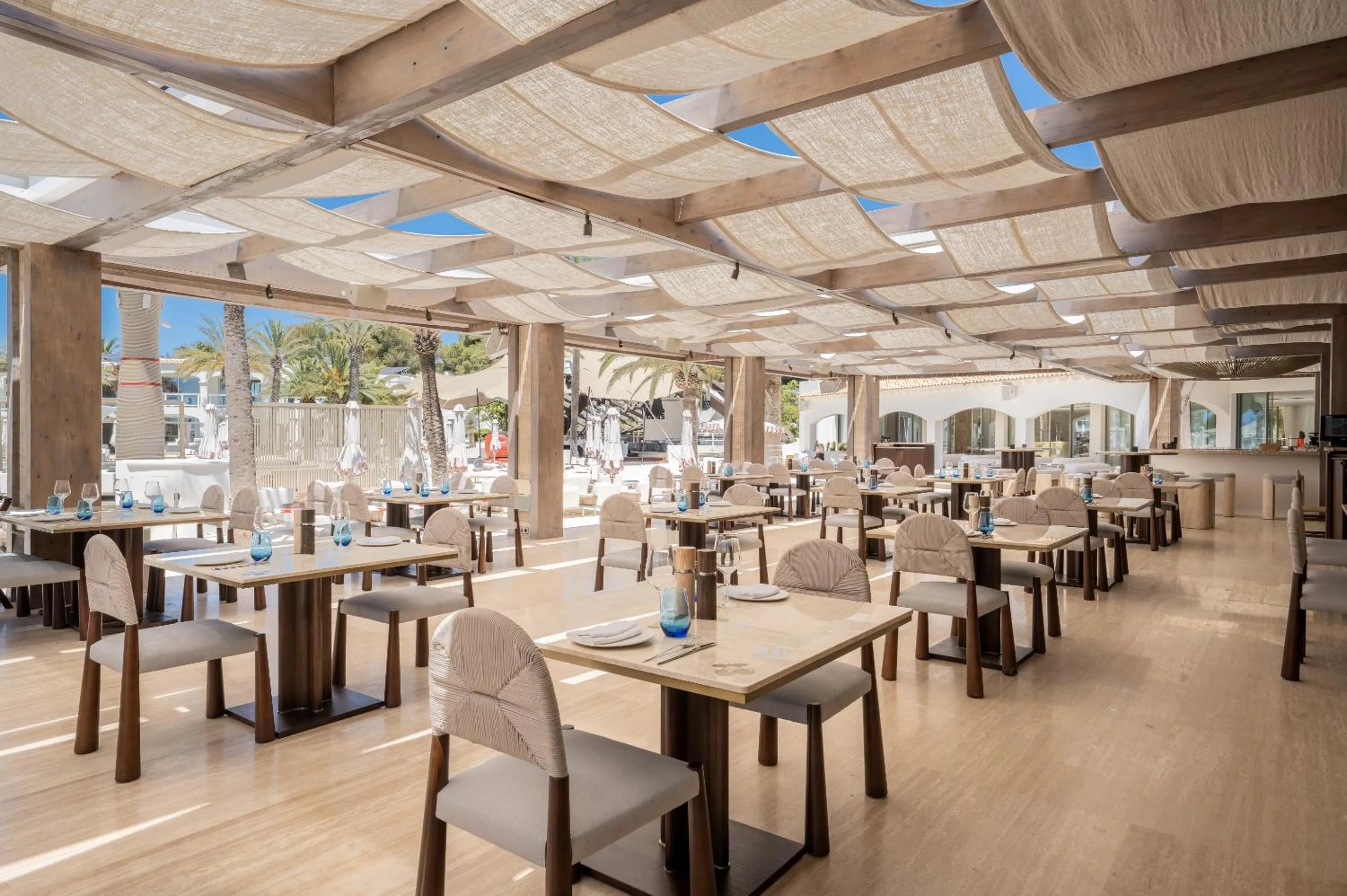 Restaurant/places to eat in Destino Five Ibiza - 5-Star Grand Luxe Resort
