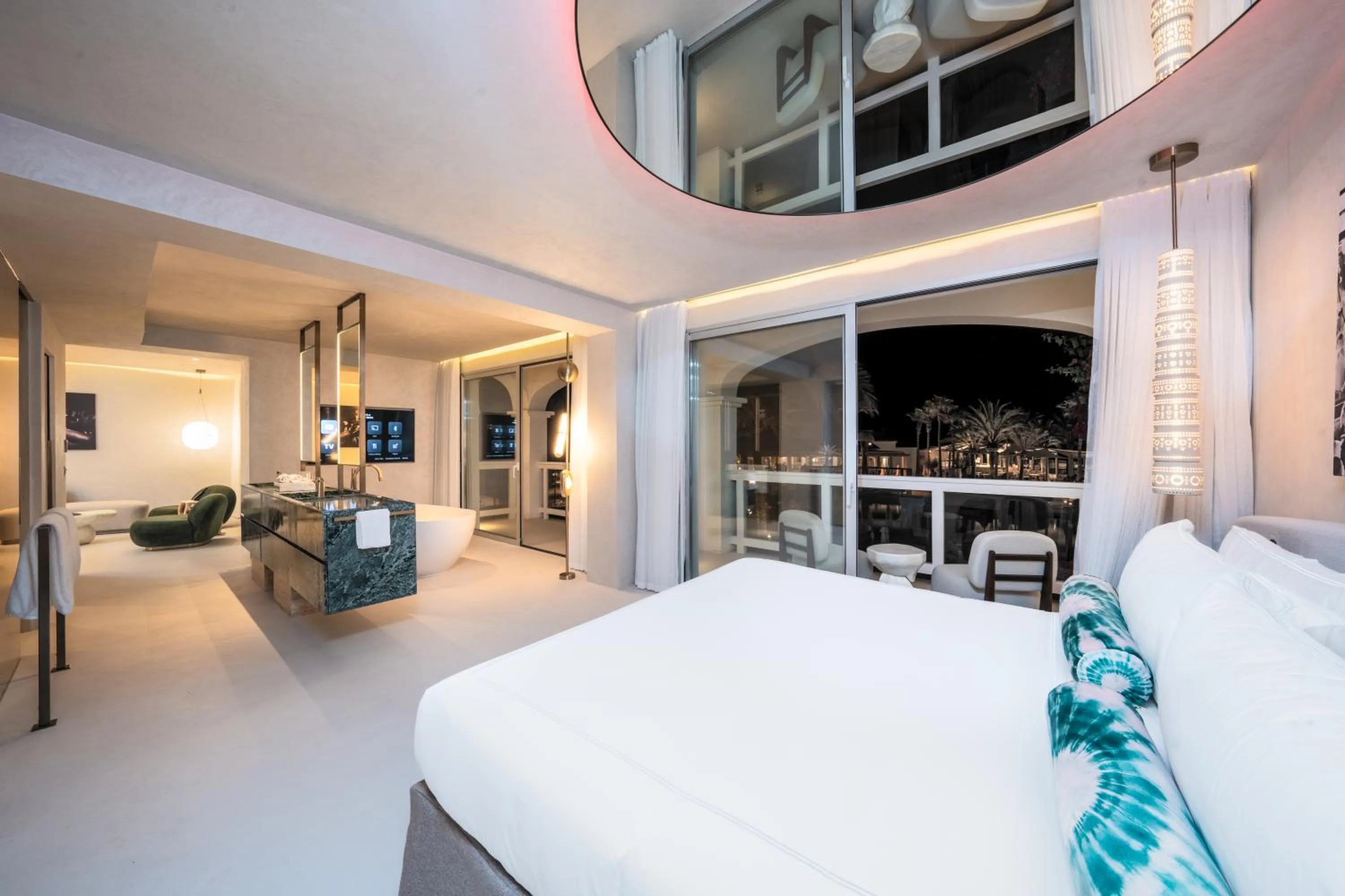 Bed in Destino Five Ibiza - 5-Star Grand Luxe Resort