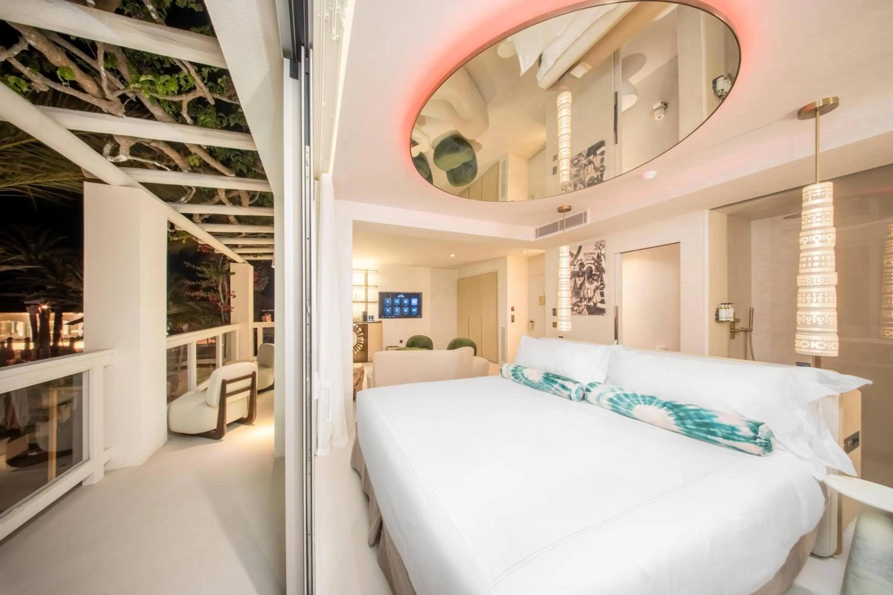 Balcony/Terrace, Bed in Destino Five Ibiza - 5-Star Grand Luxe Resort