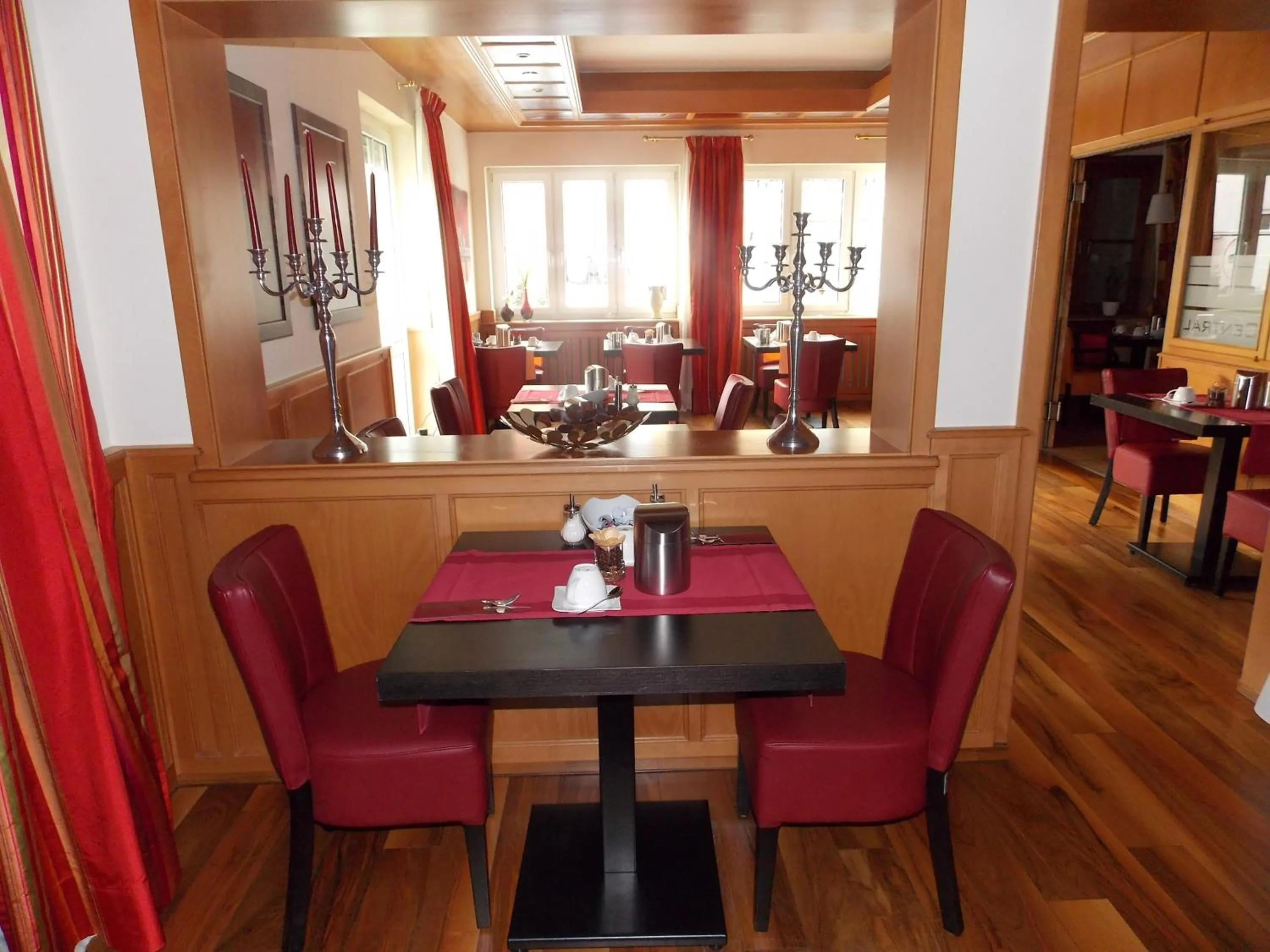 Restaurant/places to eat in Central Hotel Friedrichshafen