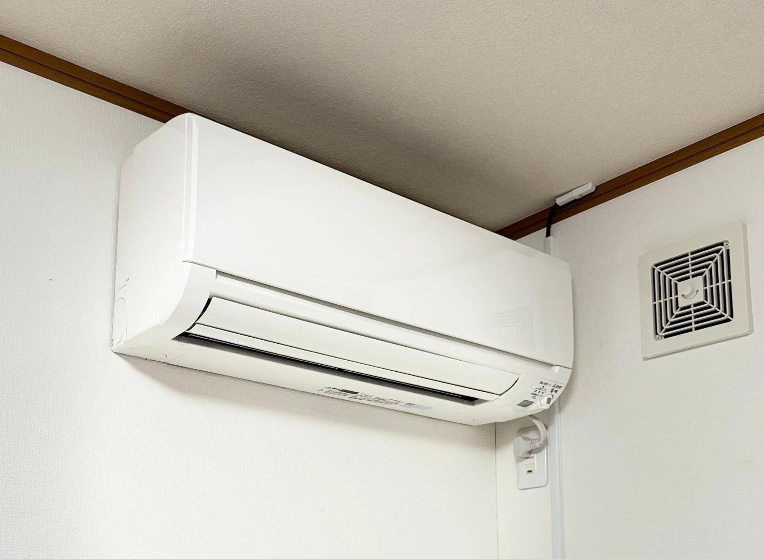 air conditioner in Thanyaporn Hotel