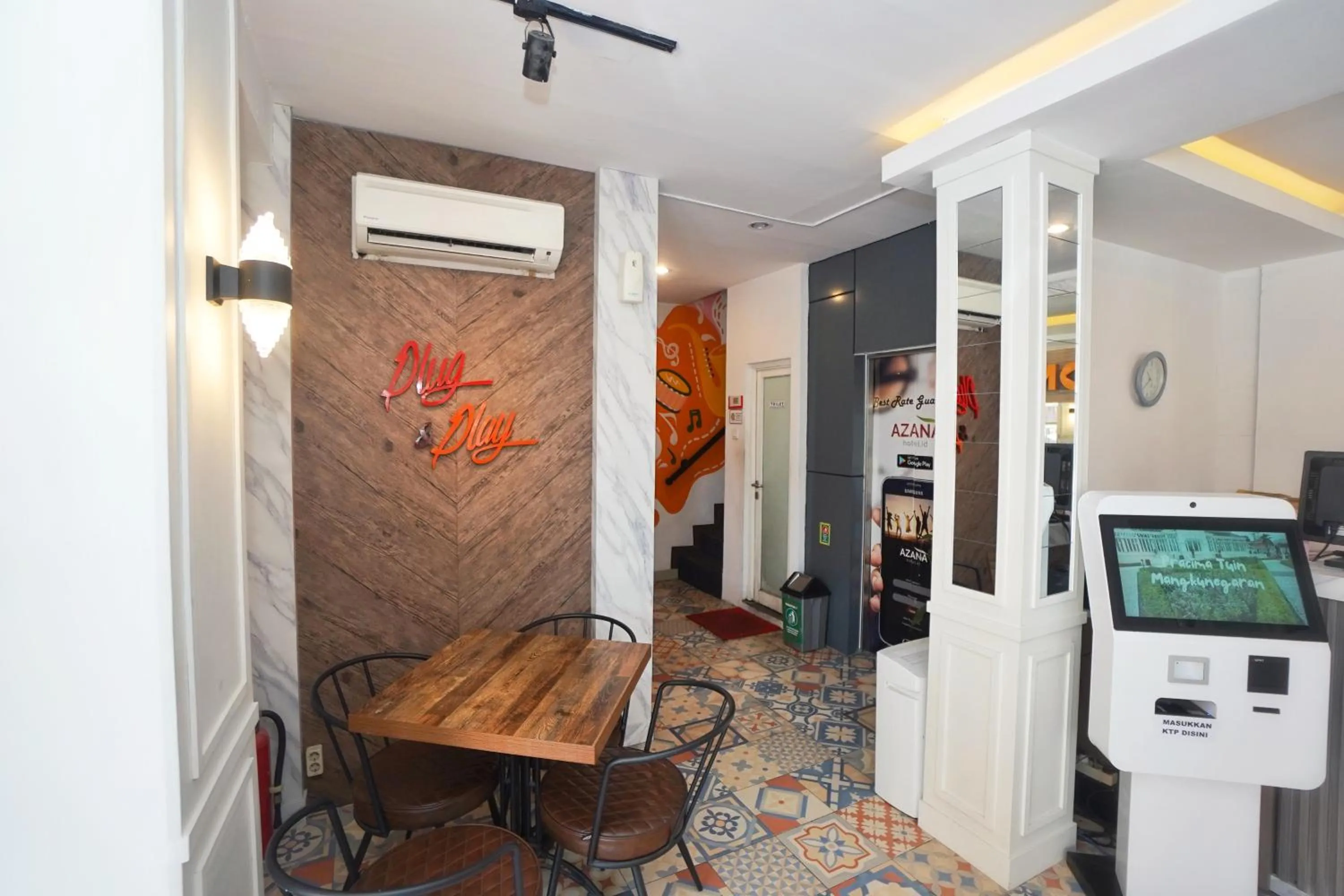 Front One Budget Hotel Slamet Riyadi Solo