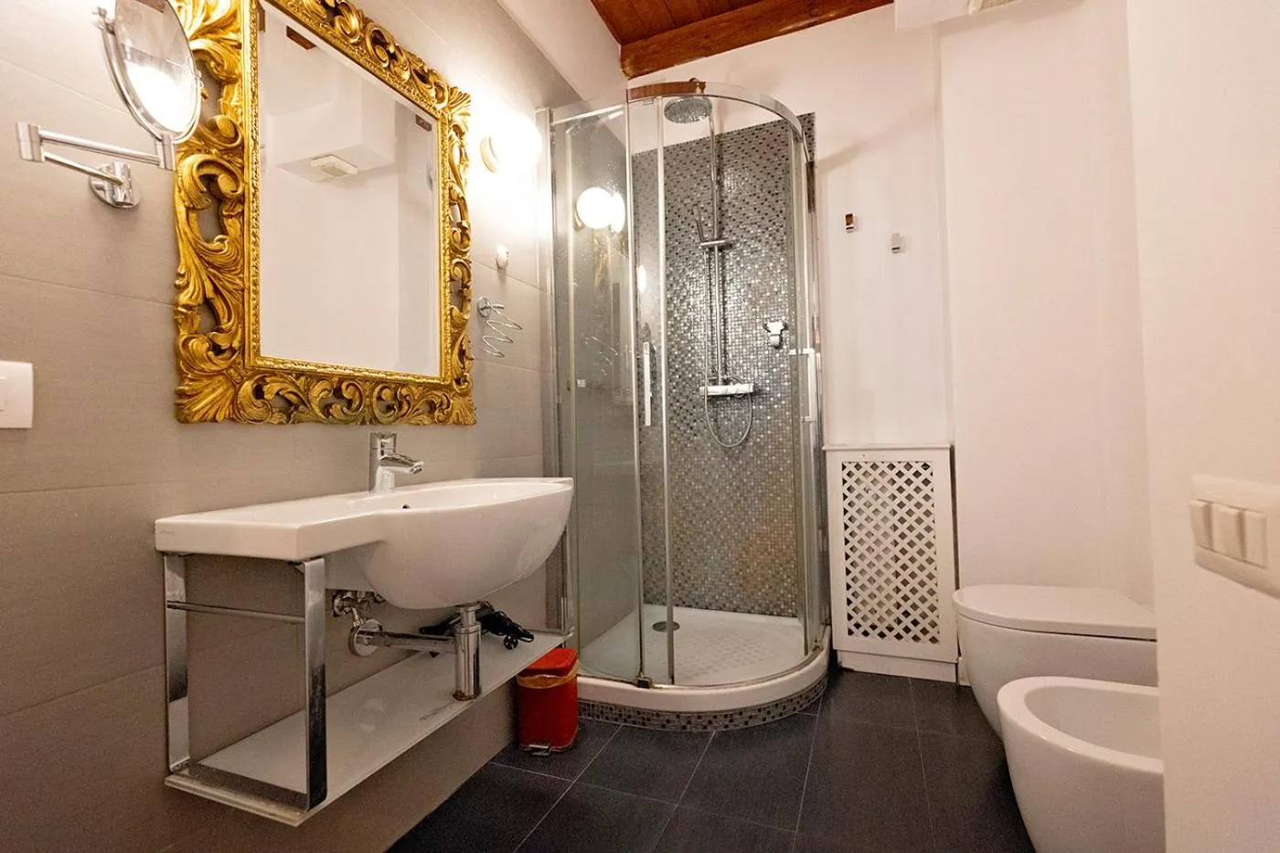 Bathroom in Casa Bella Pantheon