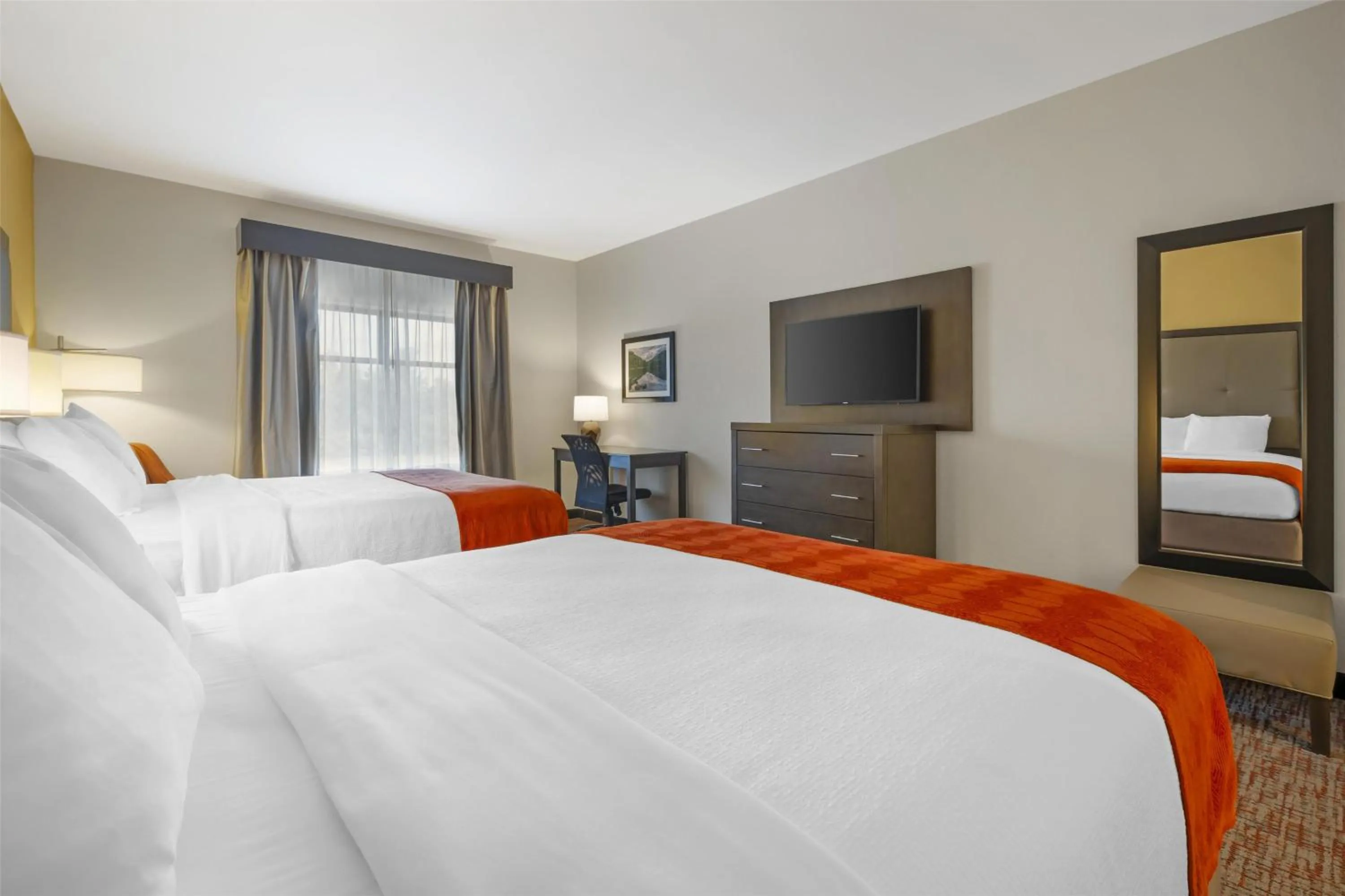 Bedroom, Bed in Best Western Plus Elizabethtown Inn & Suites