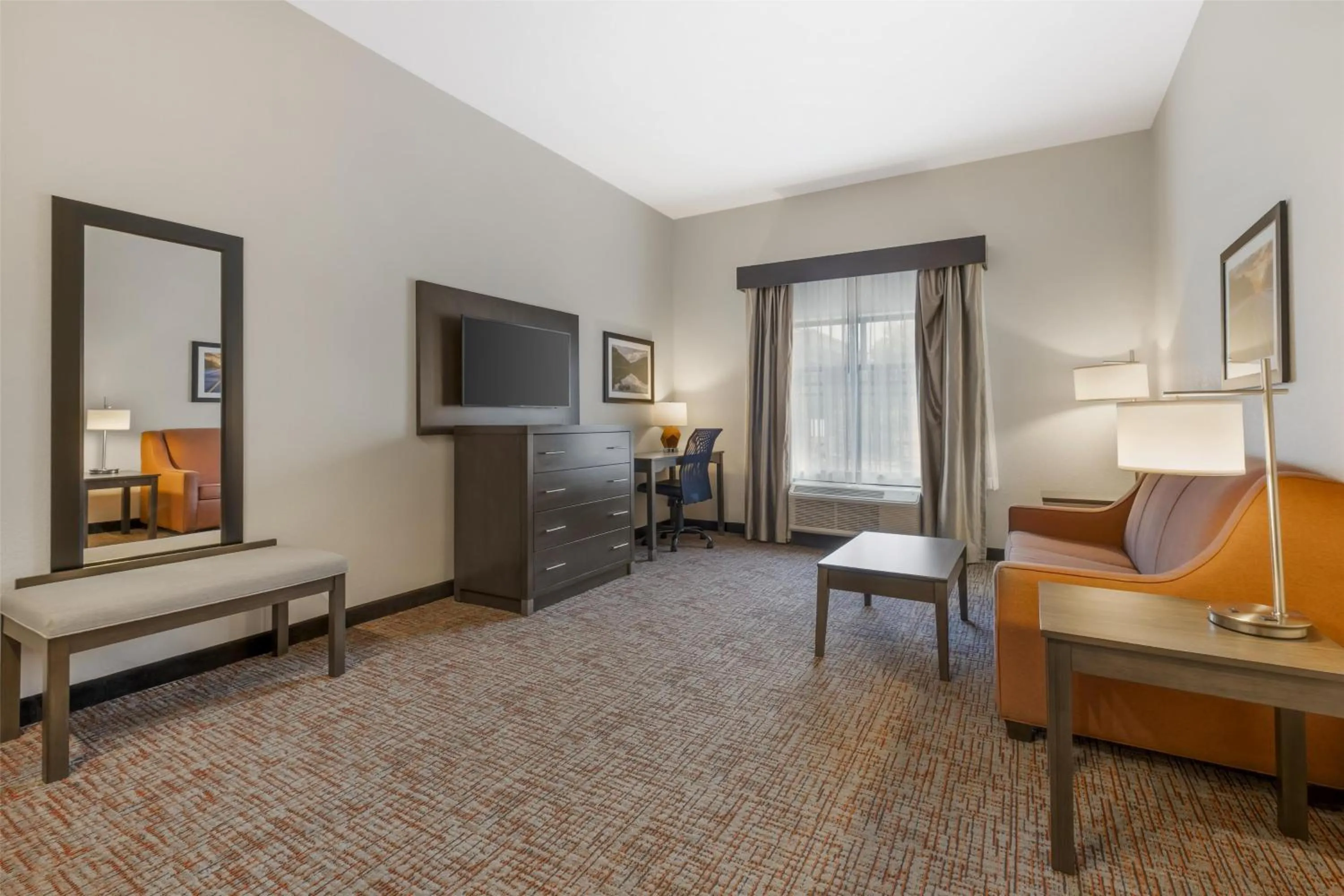 Bedroom, Bed in Best Western Plus Elizabethtown Inn & Suites