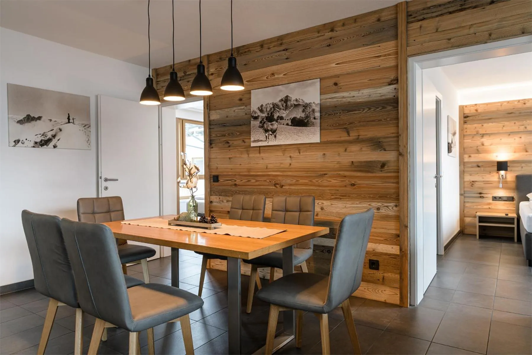 Dining area in AlpenParks Residence Zell am See