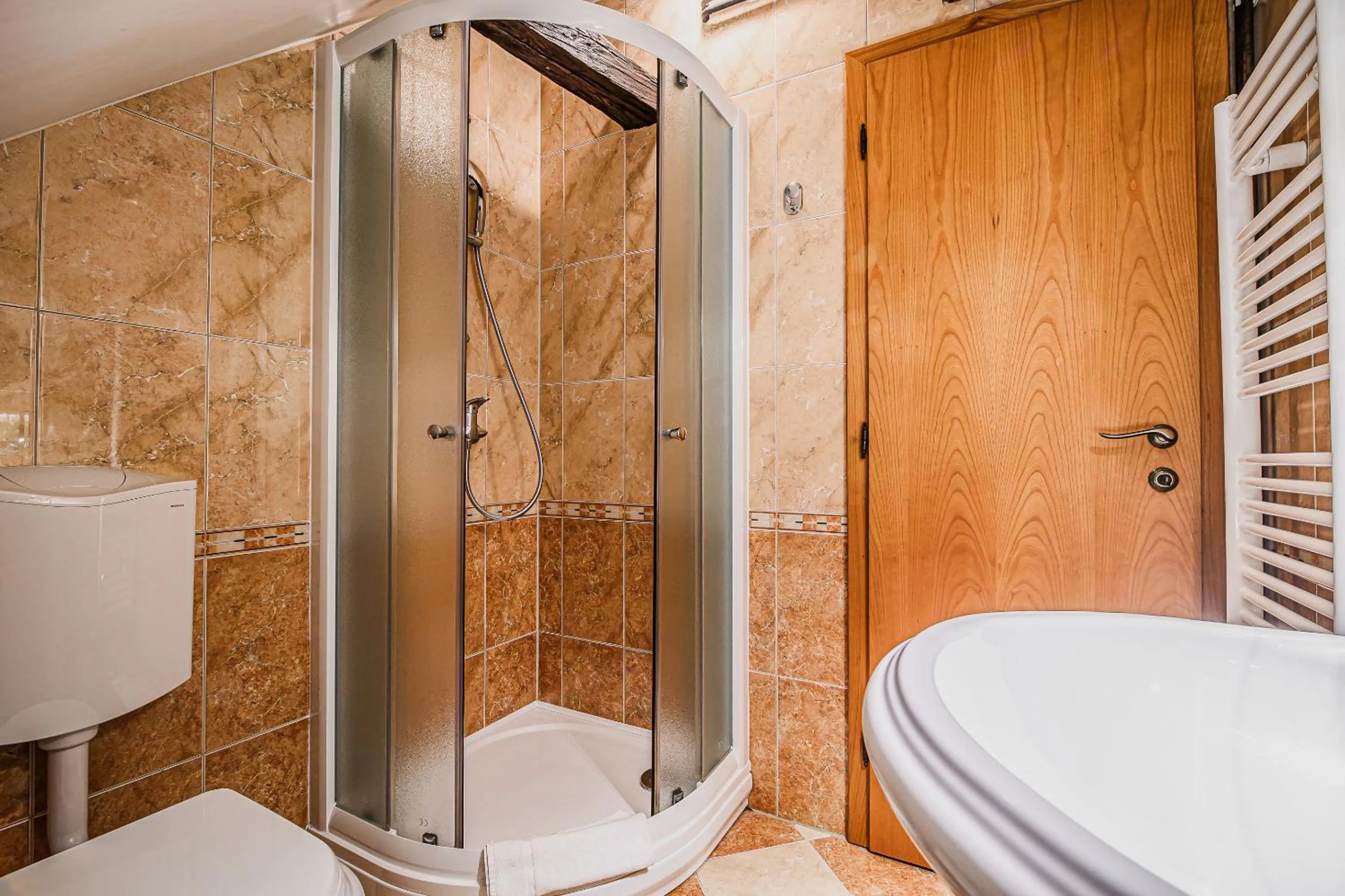 Shower in Bed & Breakfast Šilak