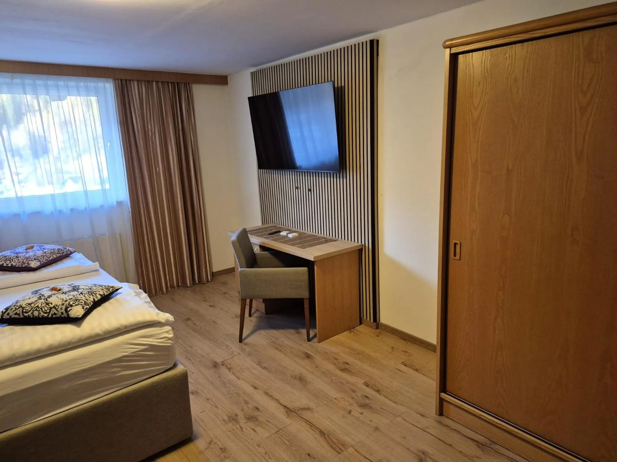 TV and multimedia, Bed in Sporthotel Mölltal