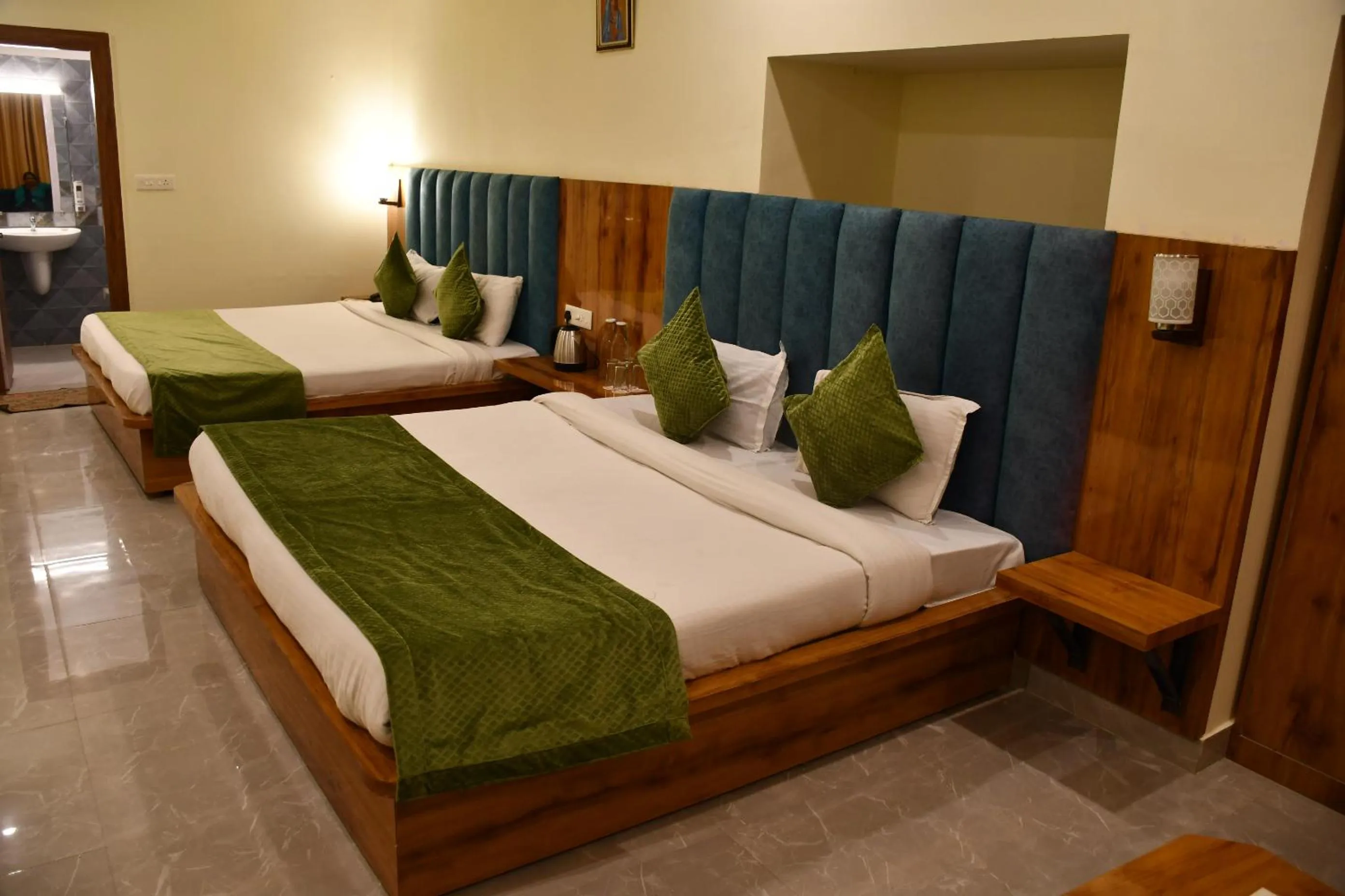Bed in Shivansh Inn Resort