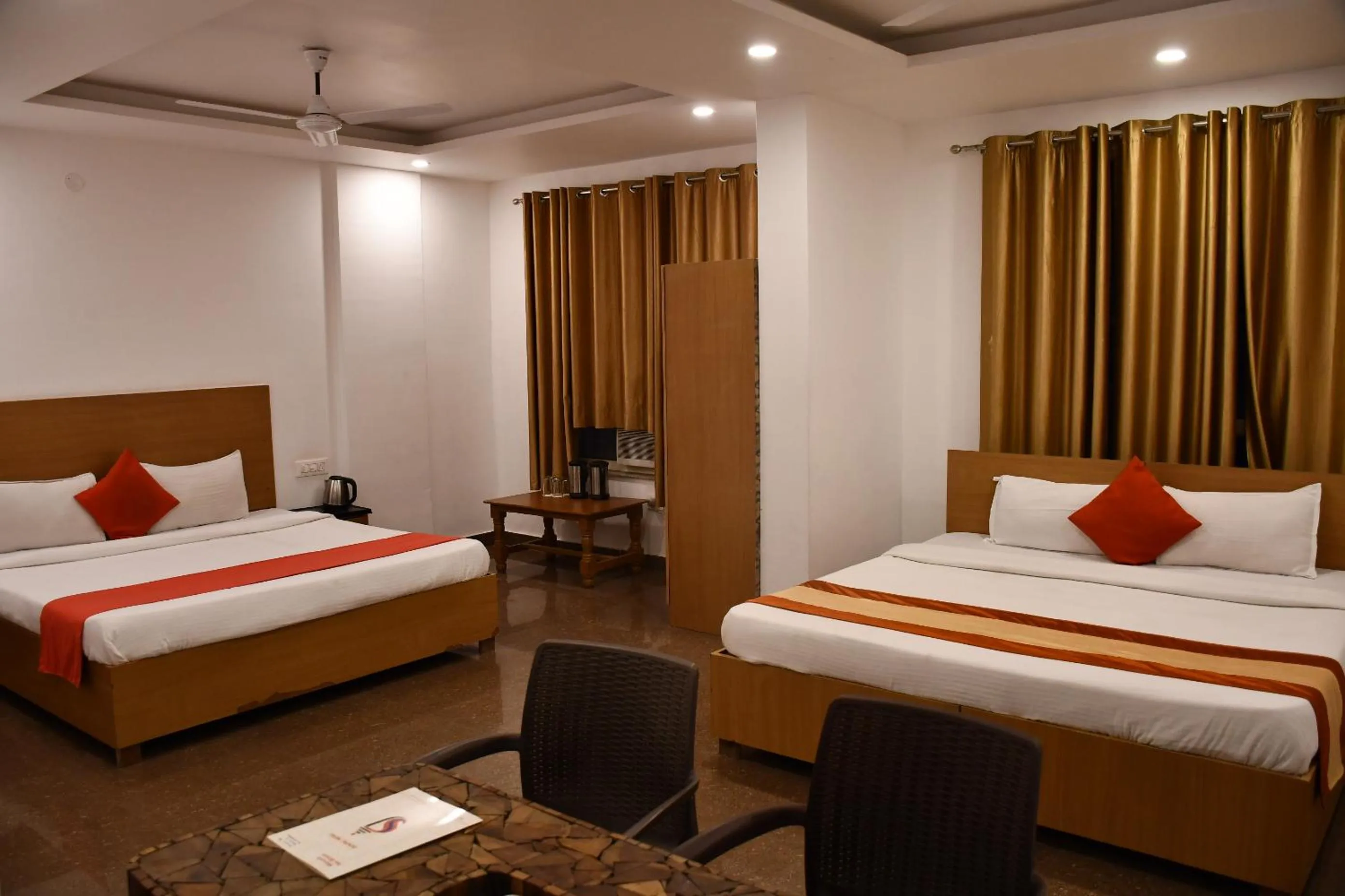 Bed in Shivansh Inn Resort