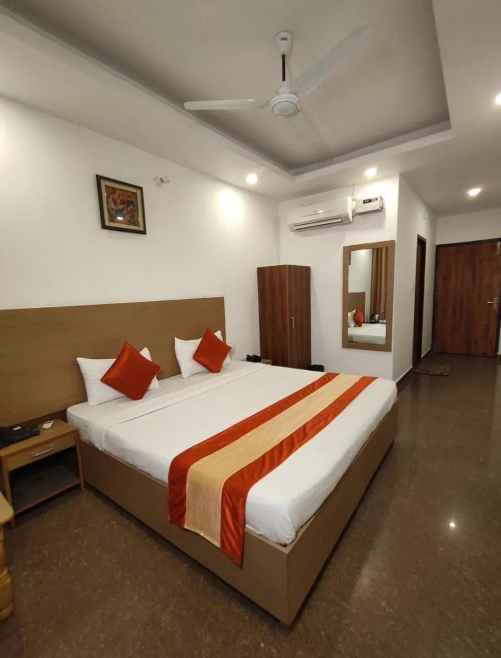 Bedroom, Bed in Shivansh Inn Resort