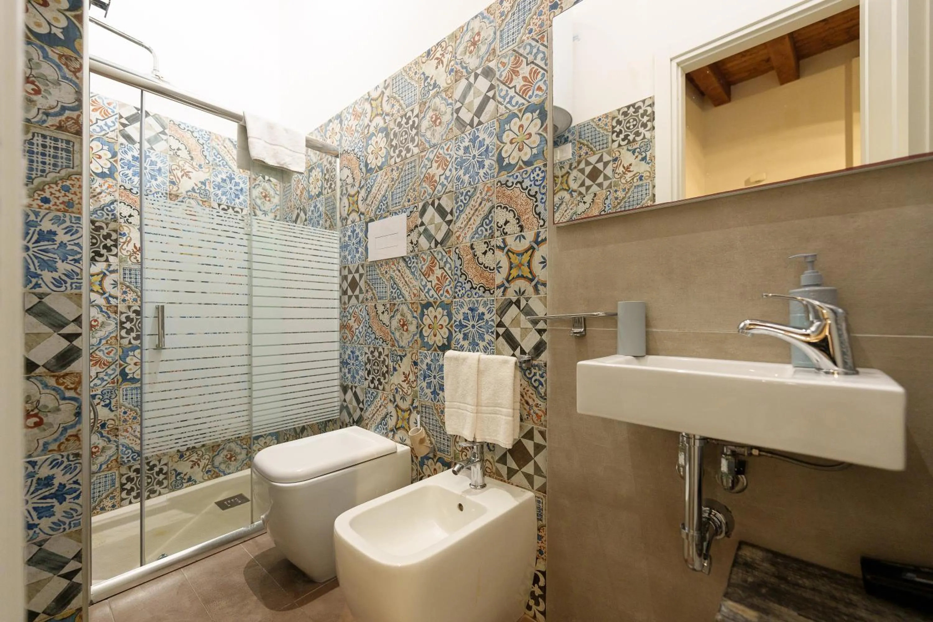 Bathroom in Ortigia Boutique Palace