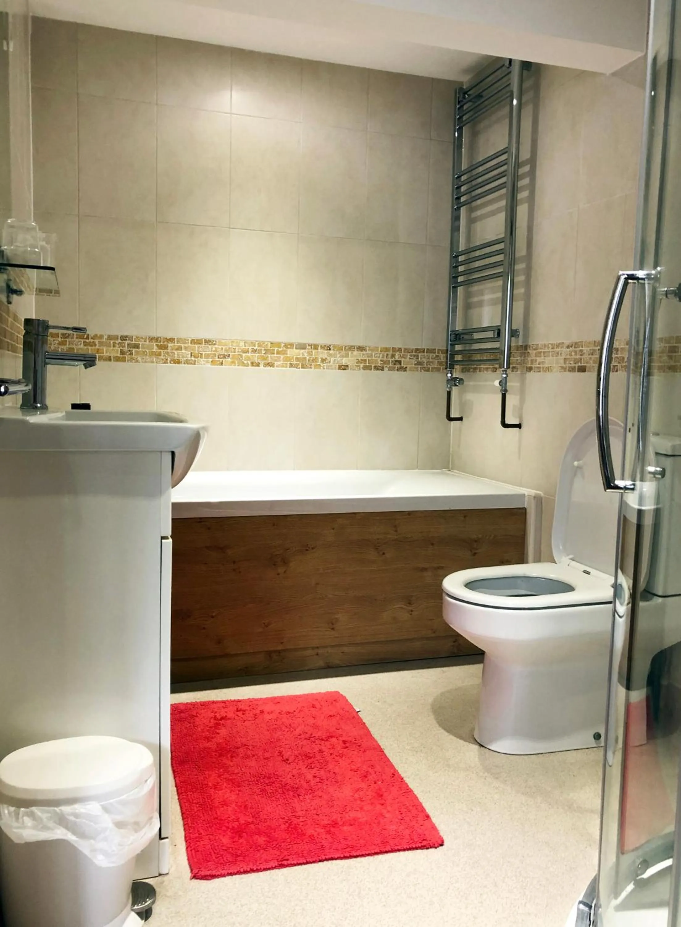 Bathroom in The Old Mill Bed and Breakfast