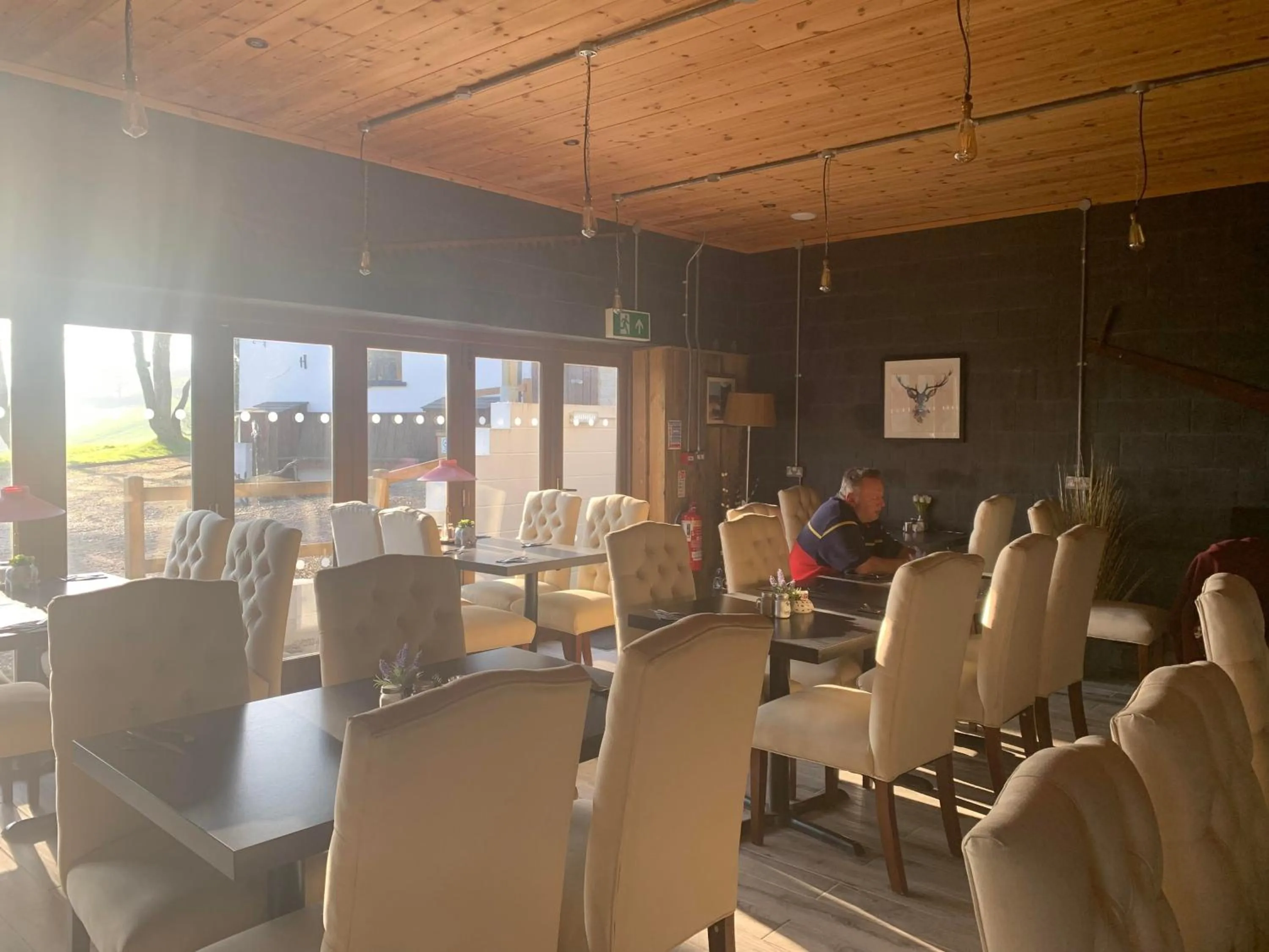 Restaurant/places to eat in Hills Farm Stays