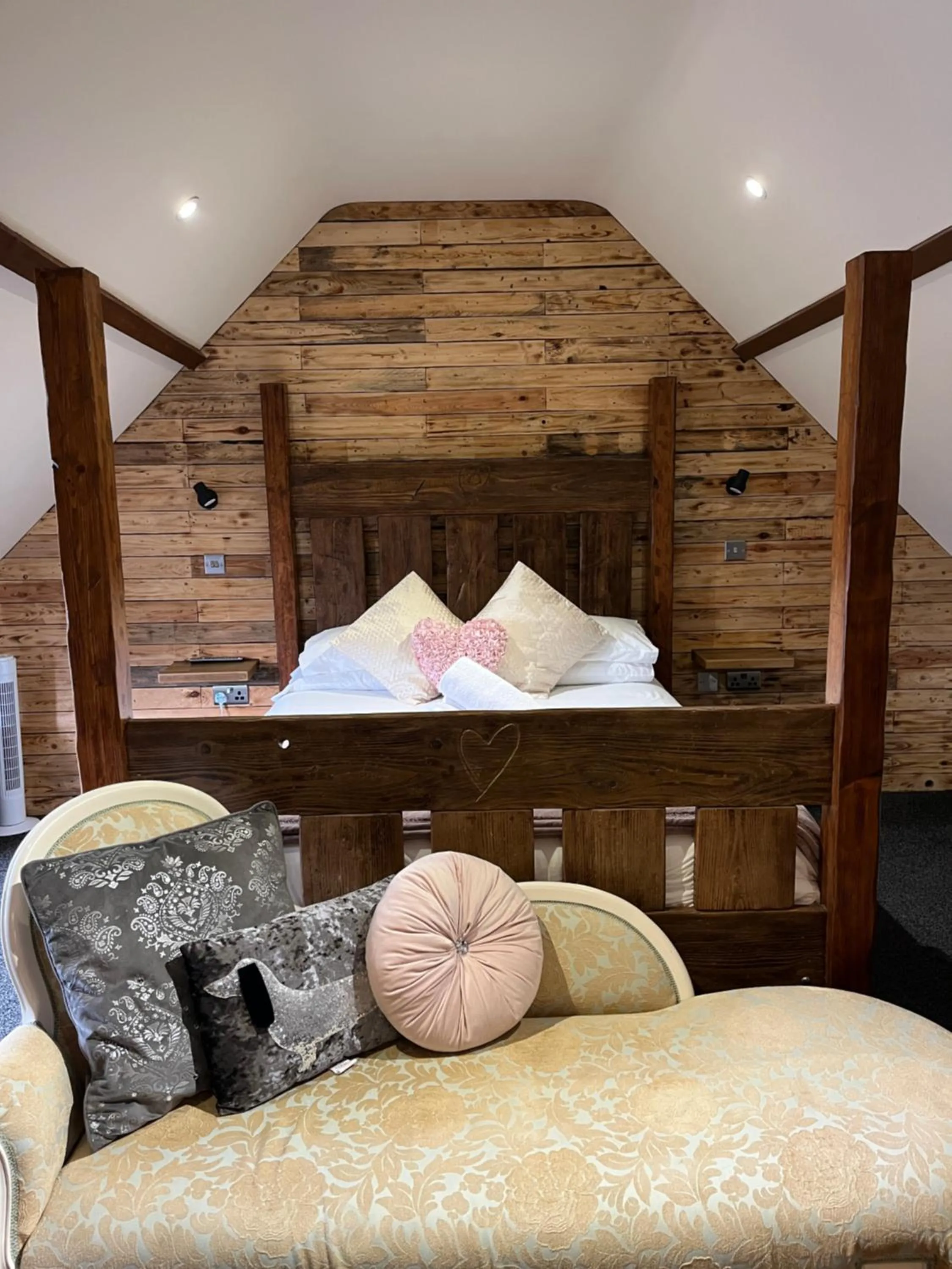 Bed in Hills Farm Stays