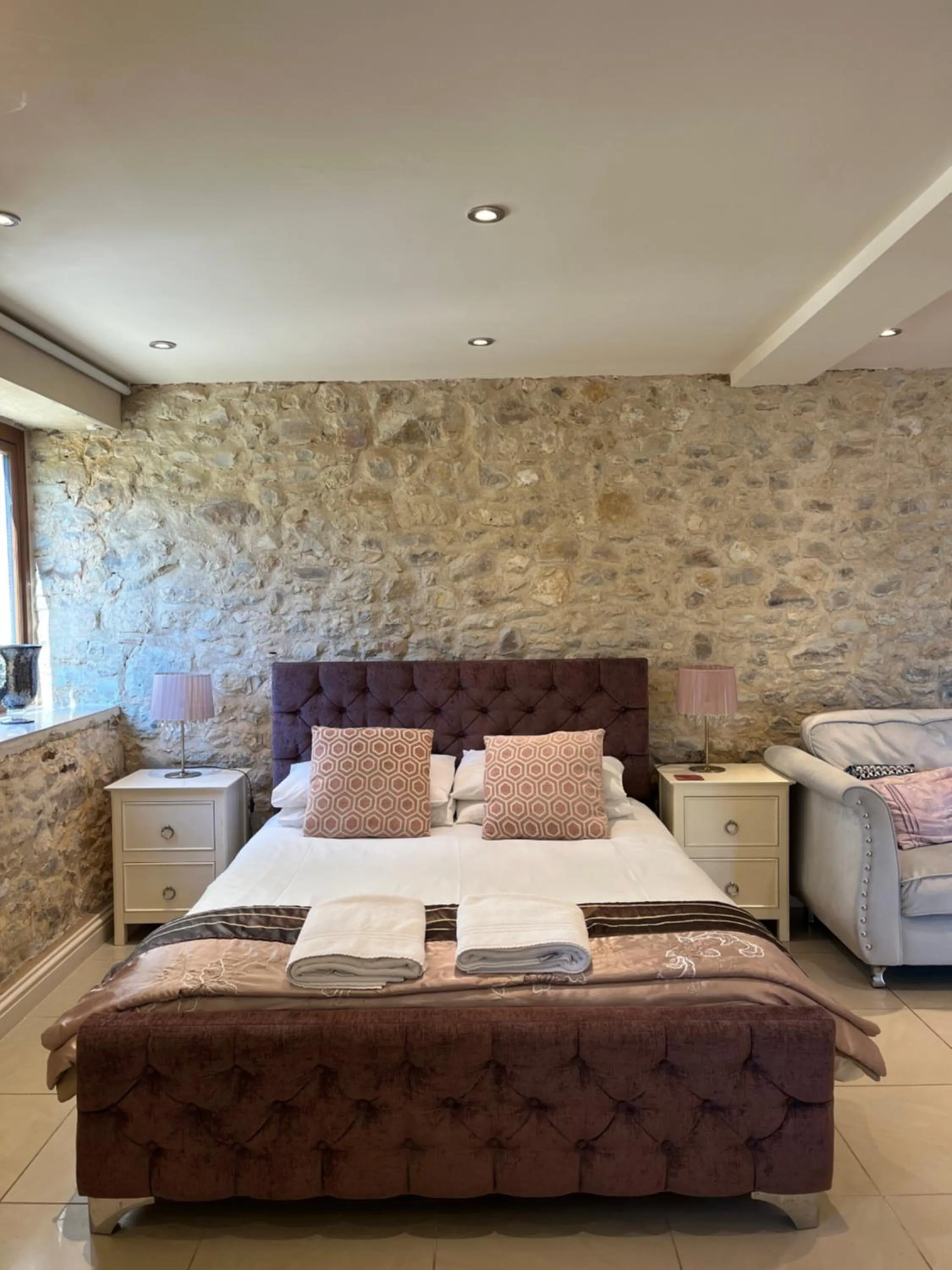 Bed in Hills Farm Stays