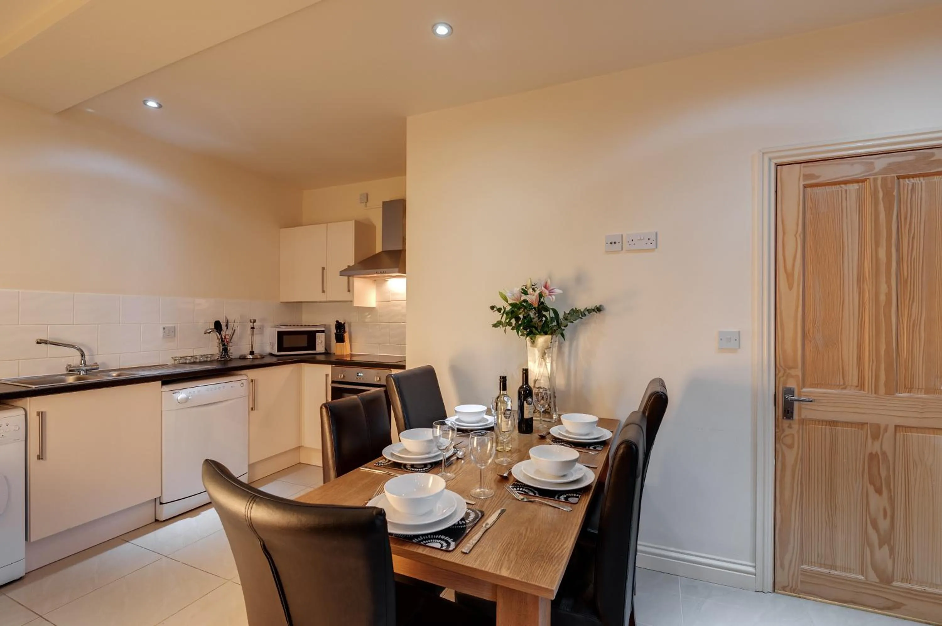 Dining area in Hills Farm Stays