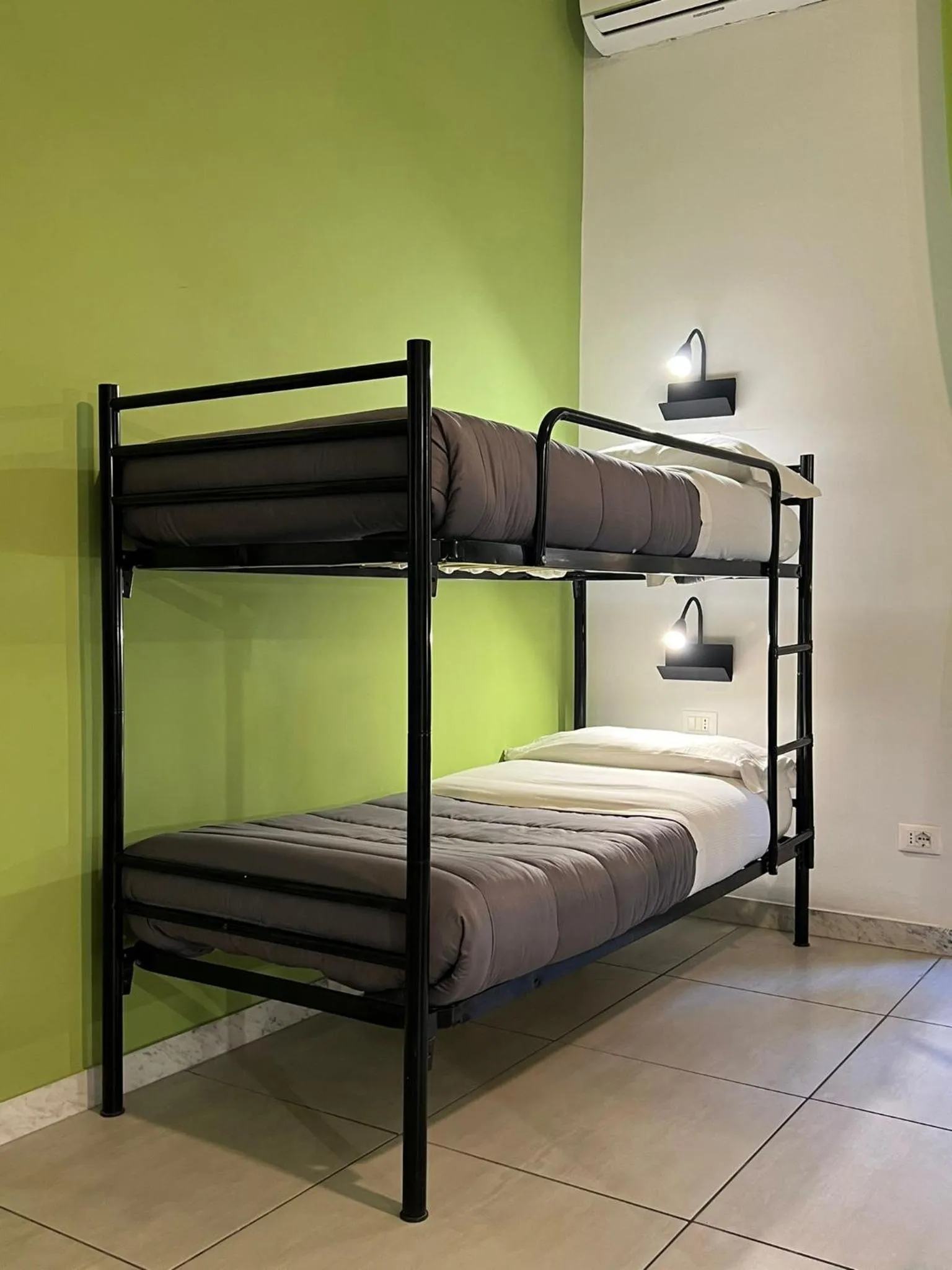 bunk bed, Bed in Palladini Rome