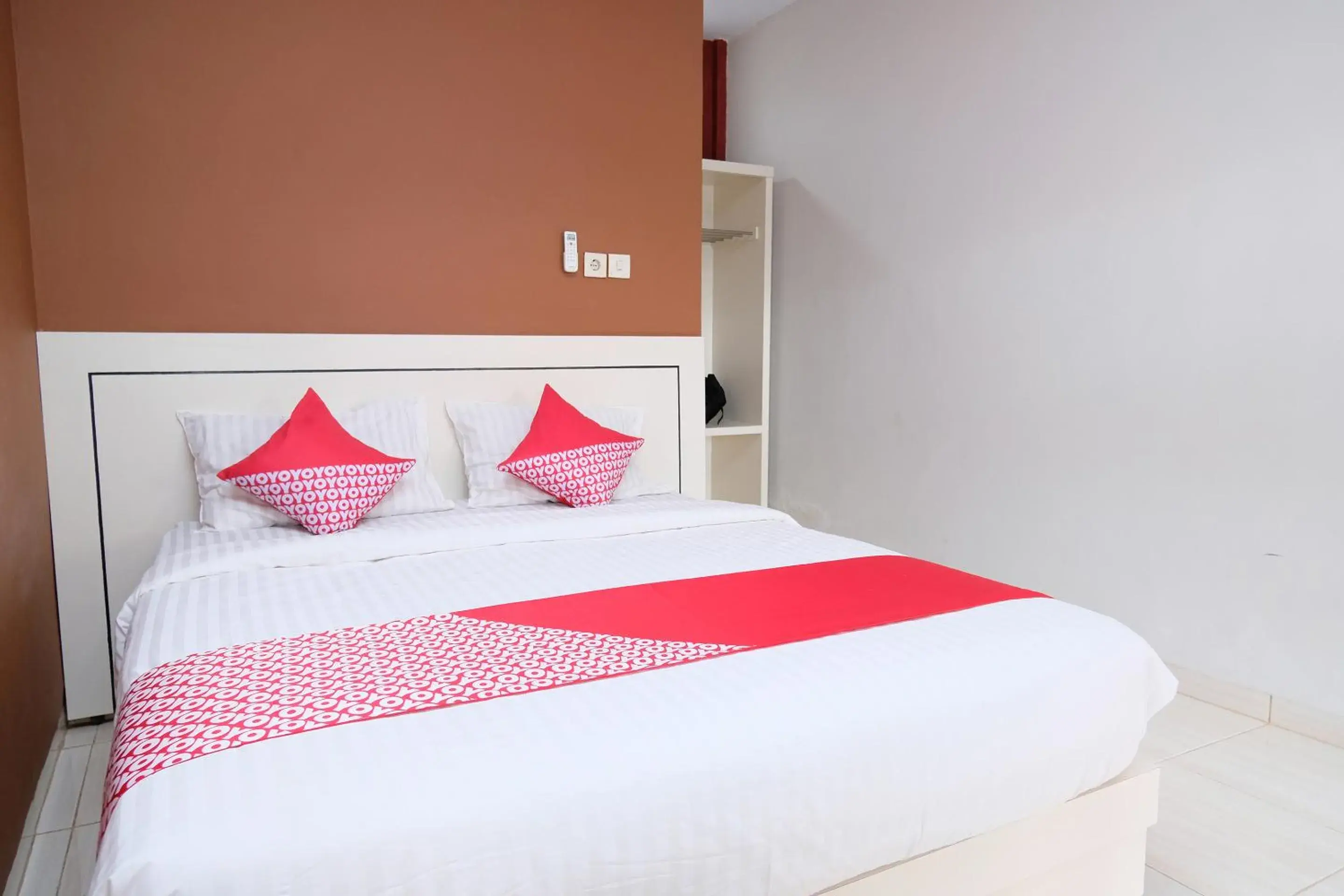 Bedroom in Hotel O Mars Kost Syariah Bedroom in Hotel O Mars Kost Syariah