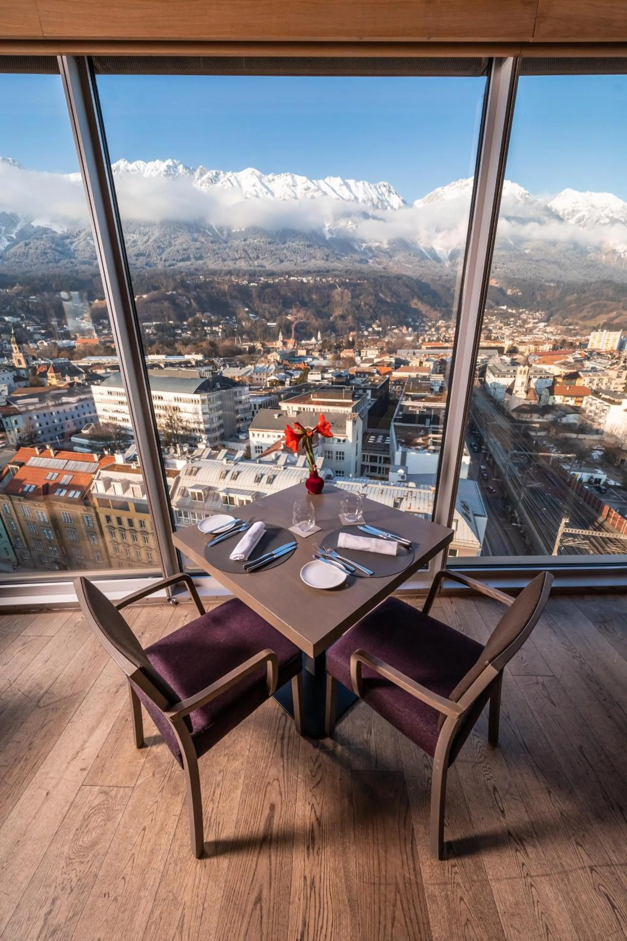 Restaurant/places to eat in ADLERS Hotel Innsbruck