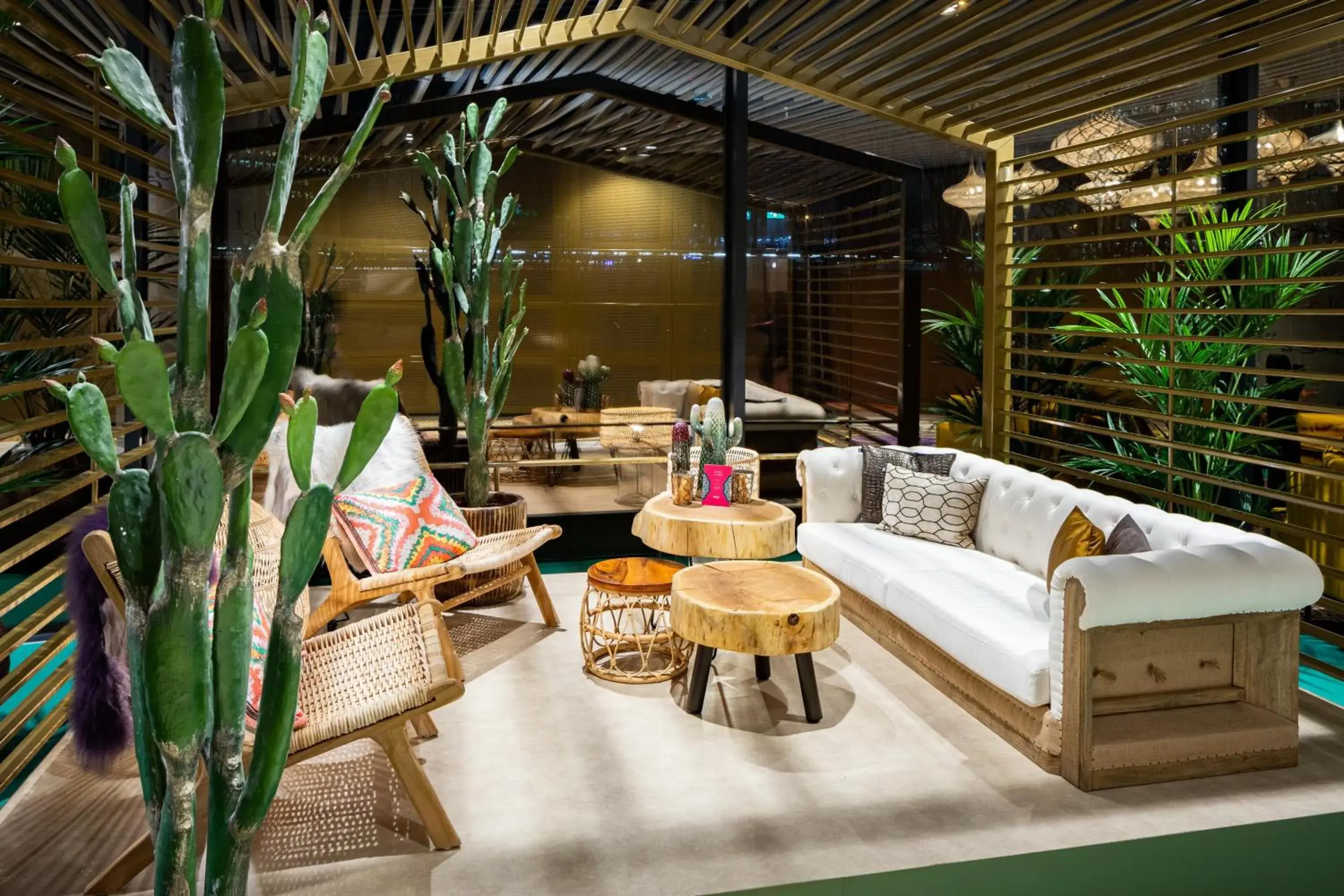 Restaurant/places to eat in nhow Amsterdam Rai Restaurant/places to eat in nhow Amsterdam Rai