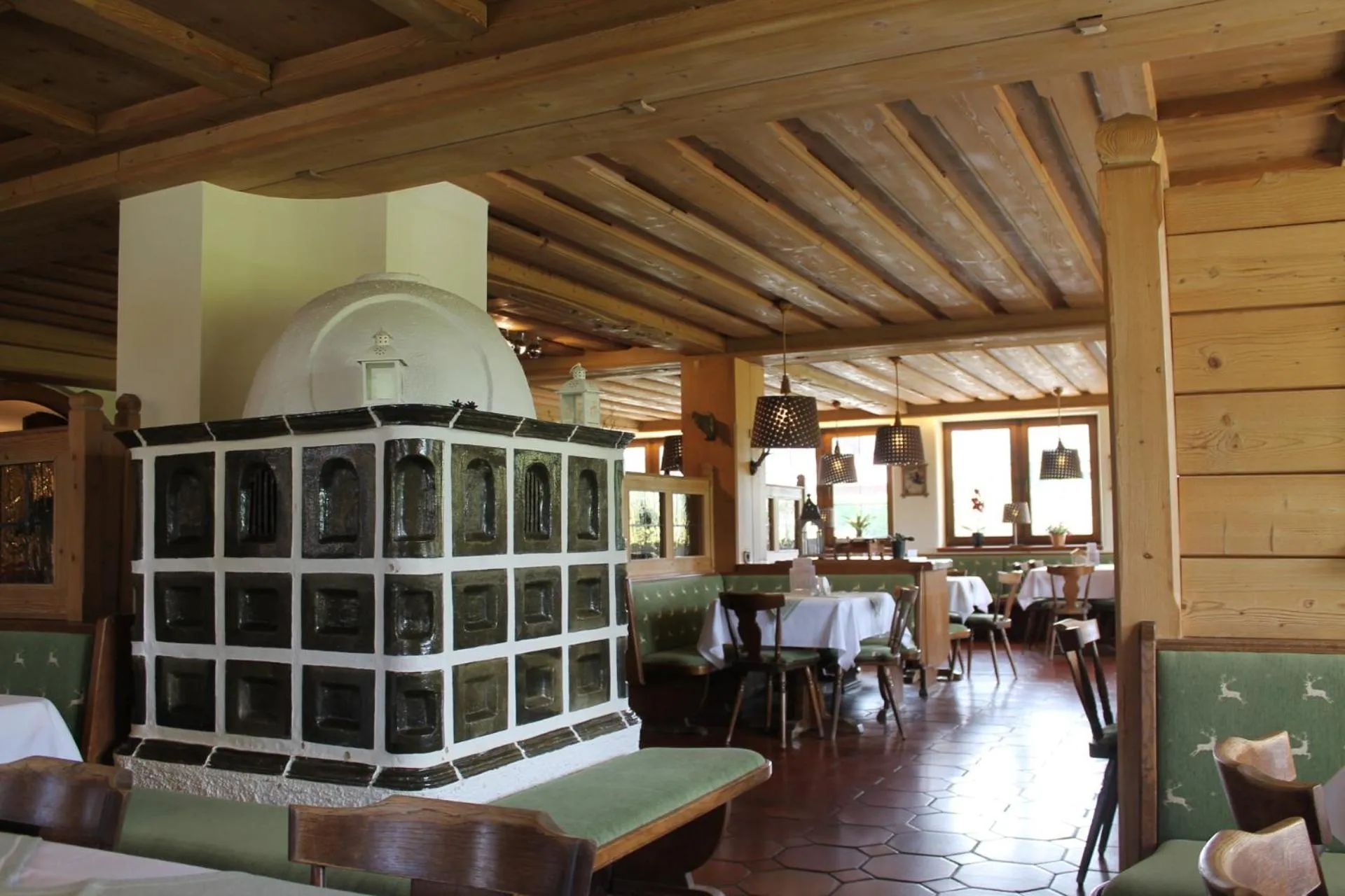 English/Irish breakfast in DEVA Hotel-Restaurant Fischerwirt inklusive Chiemgau Card