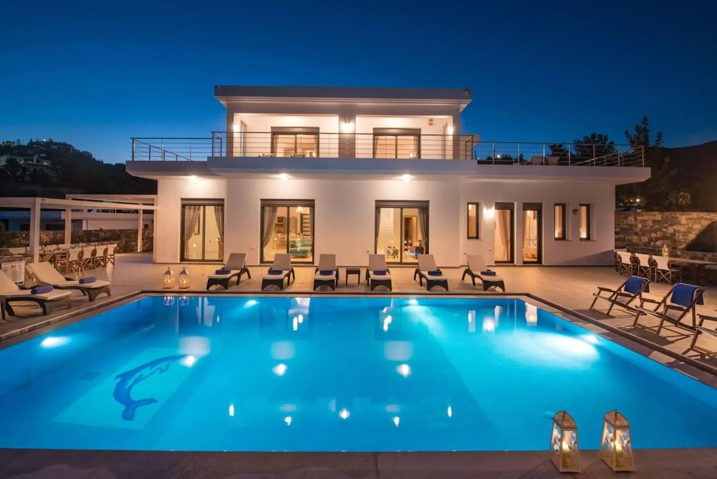 Property building in Villa Bellelen