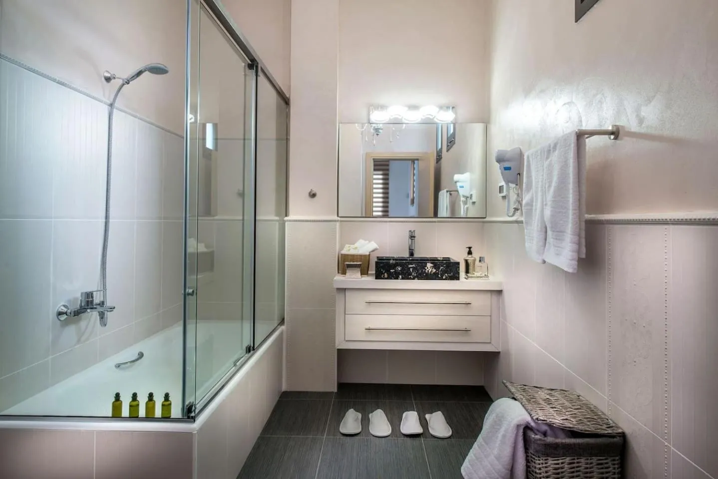 Bathroom in Villa Bellelen